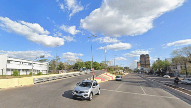 Homenajearon a Locomotora Oliveras en la reinauguración de un gimnasio