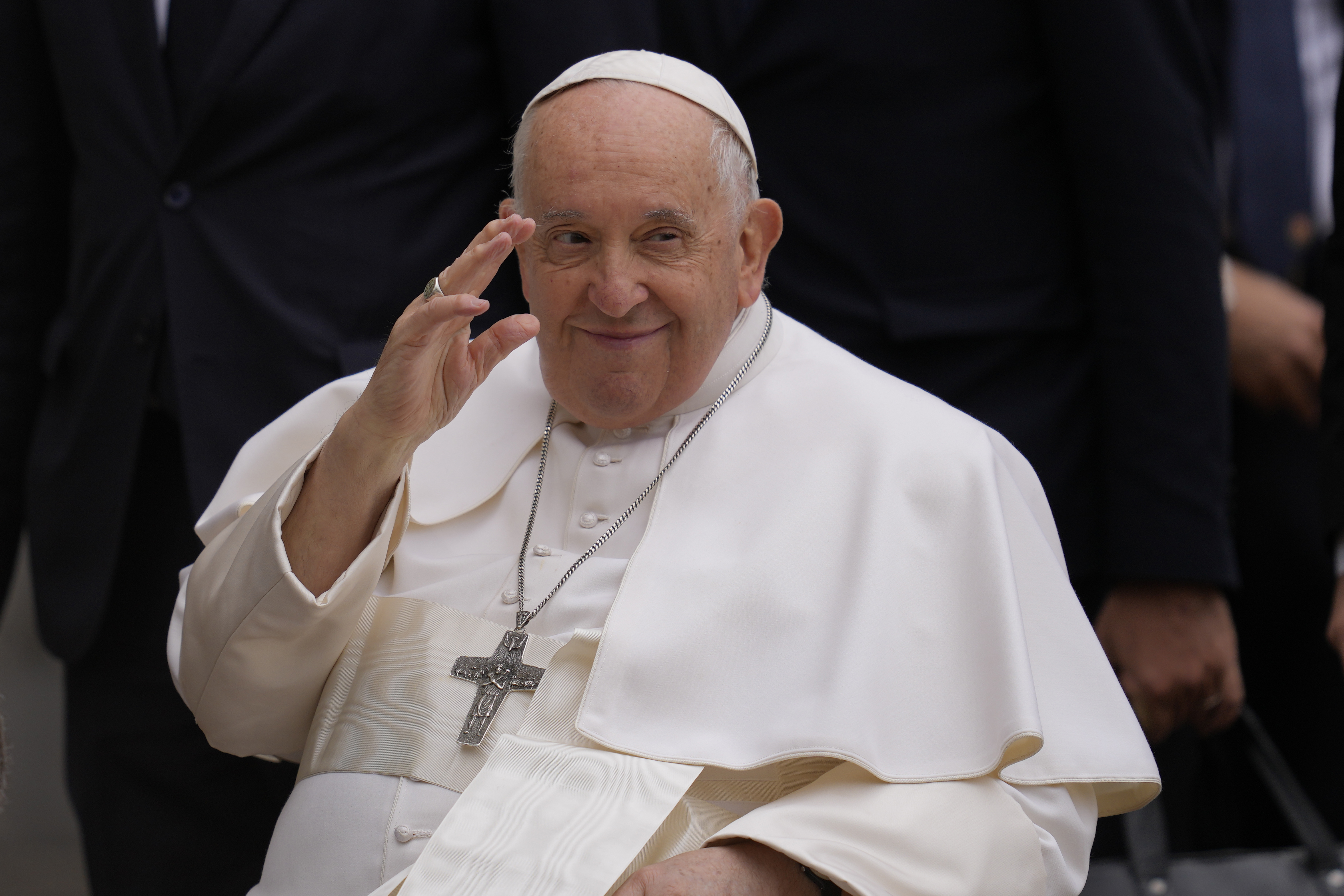 No se ha confirmado si el Papa estaba en el Vaticano al momento de la irrupción (AP)