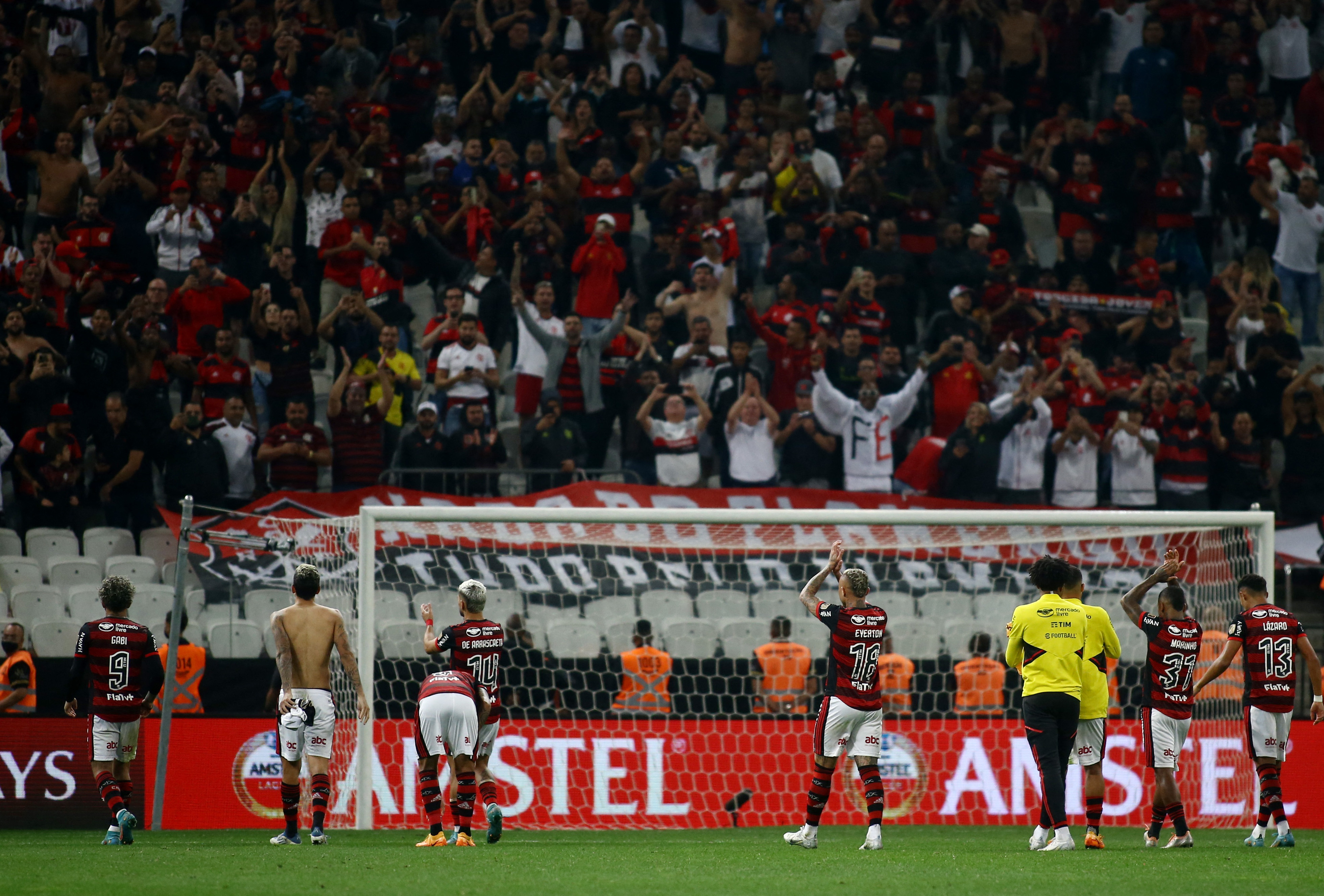 Flamengo defeated Corinthians in San Pablo and missed the semi-finals of the Copa Libertadores (REUTERS/Carla Carniel)