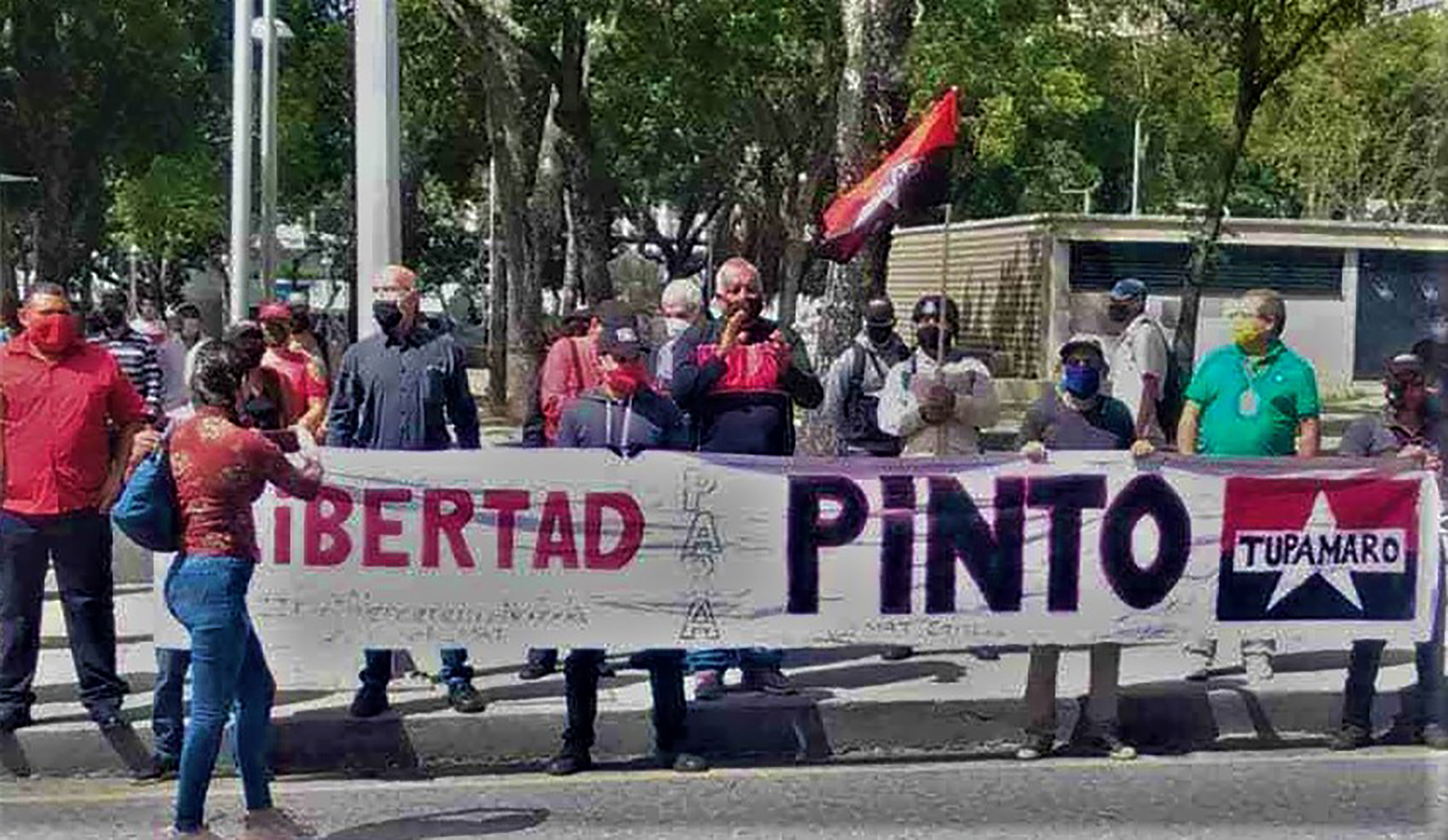 Tupamaros reclamando la libertad de Pinto, a quien el TSJ le quitó la tarjeta del partido