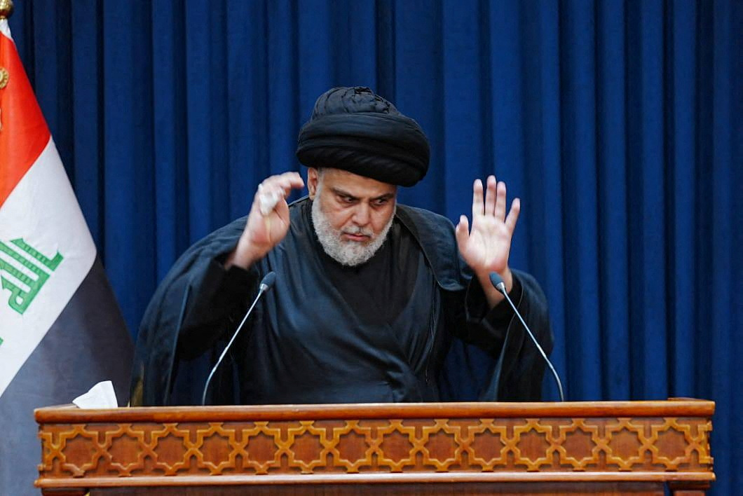El líder chiita Moqtada Sadr  (Sadr office/Handout via REUTERS)