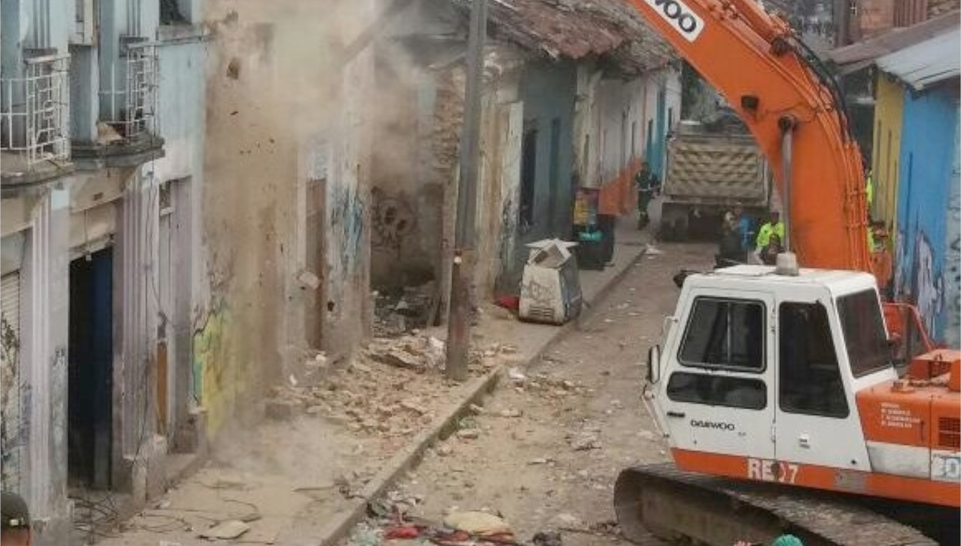 Archive image of property demolitions in the center of Bogotá.  Photo: Colprensa