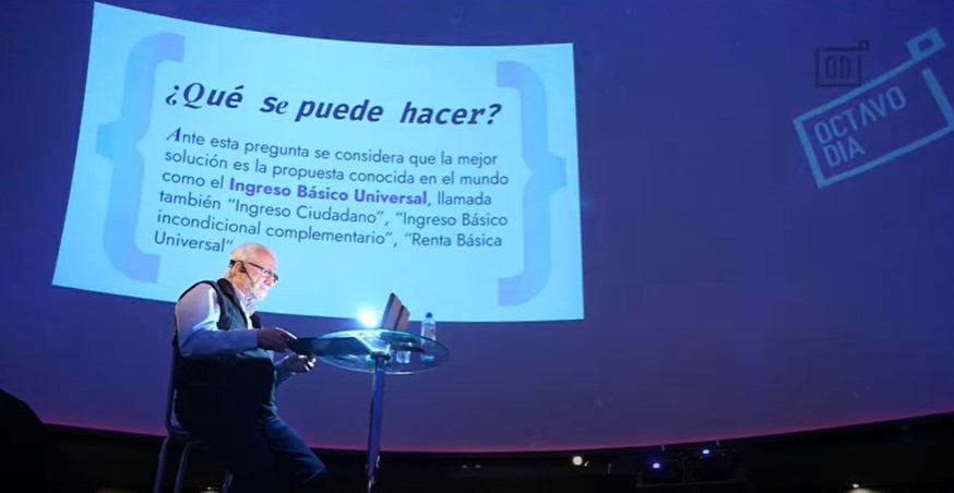 El psicólogo y sociólogo Naum Kliksberg, considera que una posible solución al problema del desempleo que puede generar la inteligencia artificial es que los gobiernos establezcan "ingresos básicos" para mantener el sistema económico. (Captura)