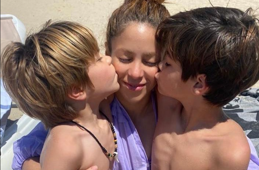 Shakira junto con Sasha y Milán, sus hijos