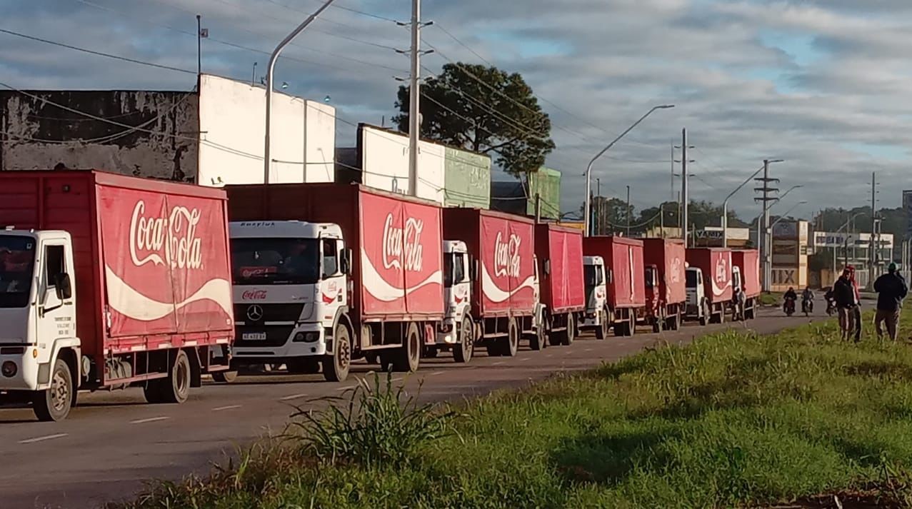 Unos 30 camiones bloquearon el acceso al local de Morante en Resistencia