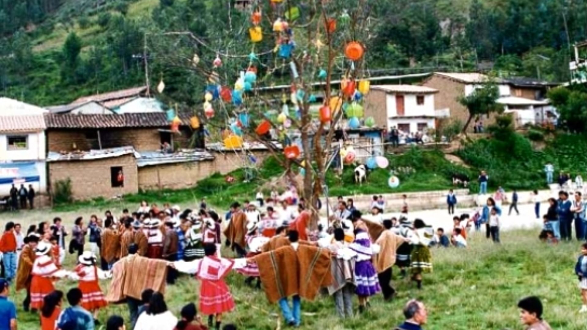 What is the yunza and how is it celebrated in Peru (El Peruano)