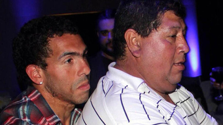 Carlos Tevez junto a Don Segundo