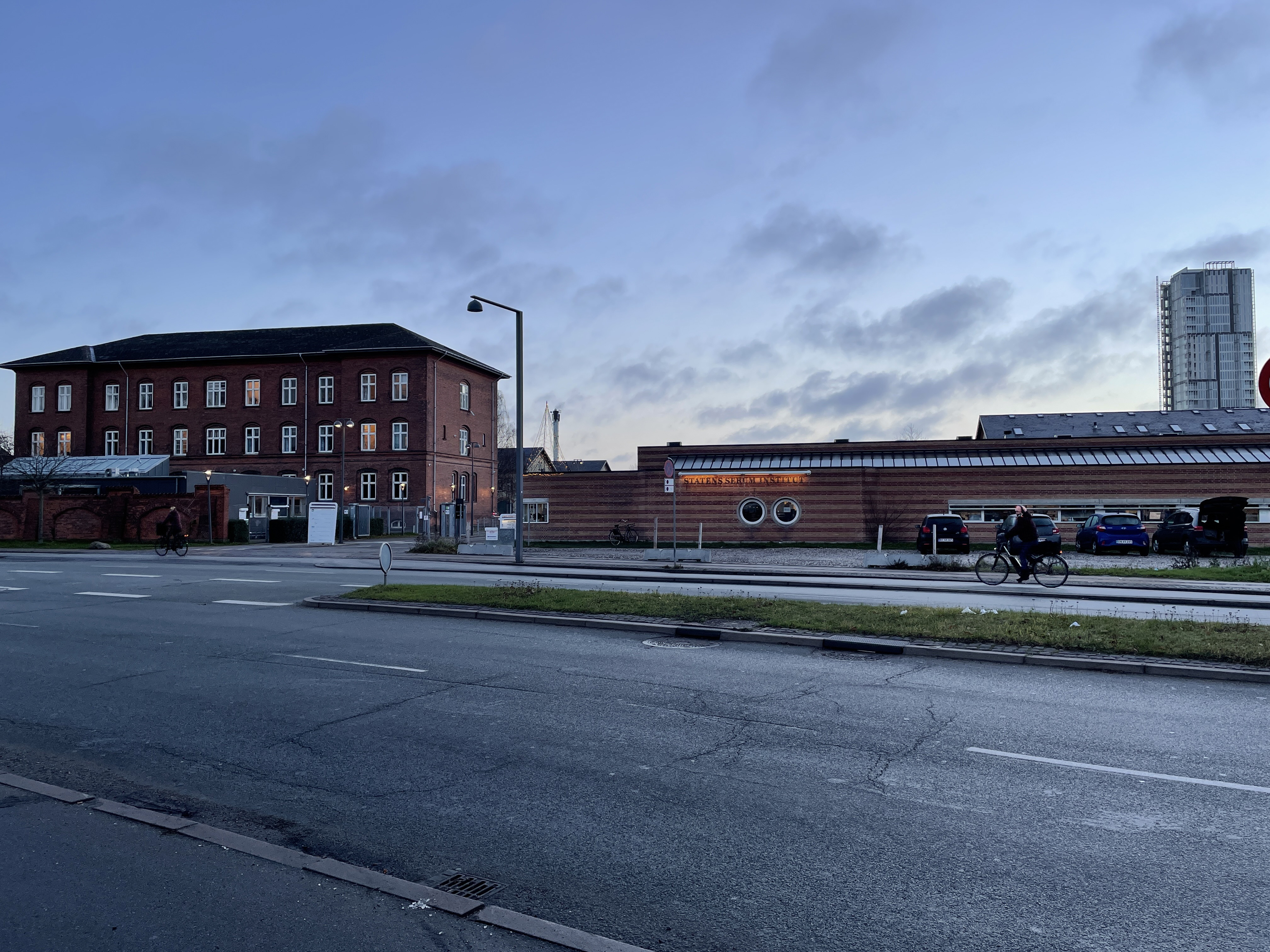 En el Instituto Estatal del Suero, un campus científico gubernamental, Dinamarca rastrea el coronavirus con gran detalle. (Chico Harlan/The Washington Post)