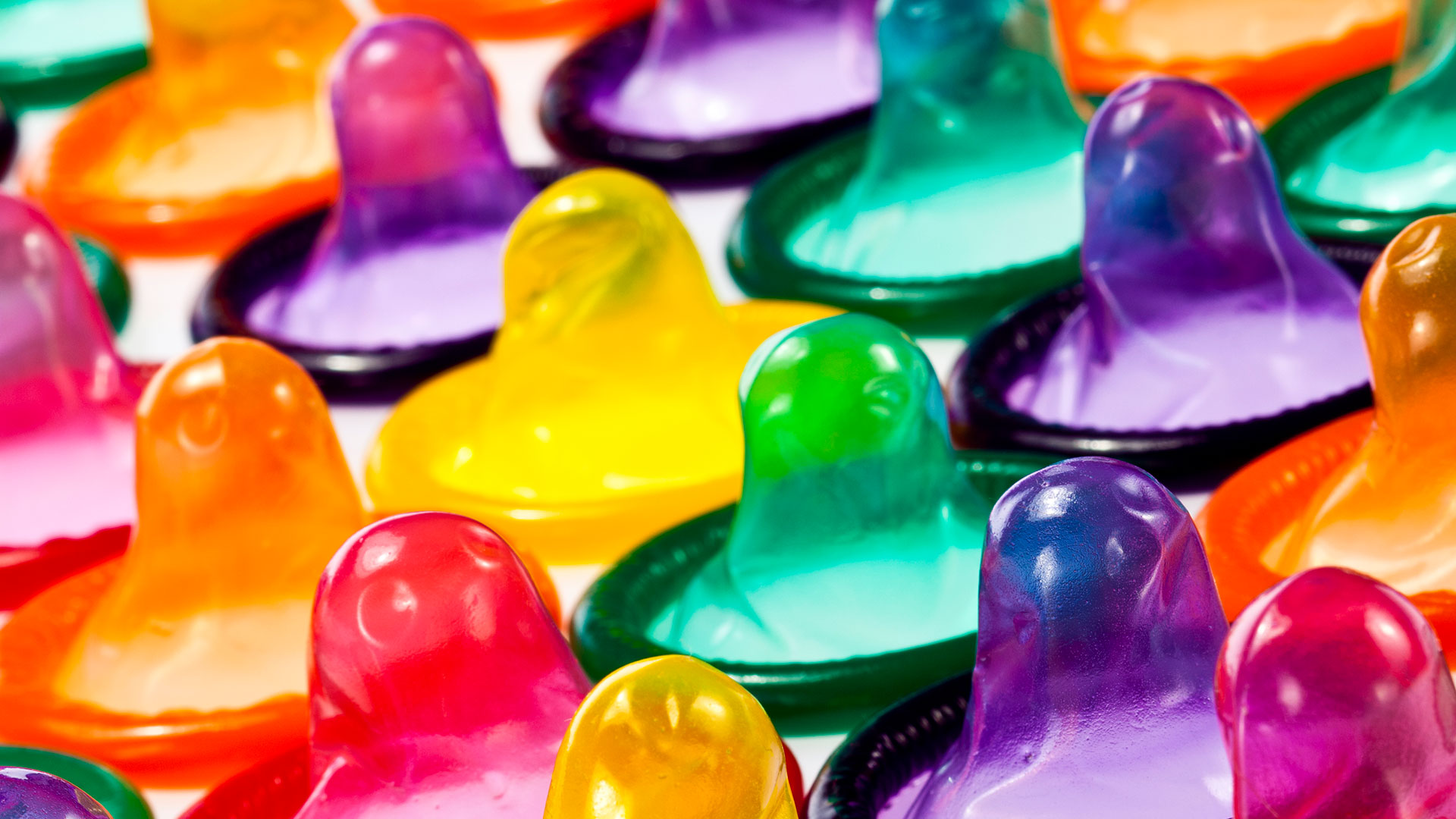 Si no se usa preservativo correctamente, en todos los actos sexuales existe la posibilidad de transmitir o contagiar alguna patología (Getty) 