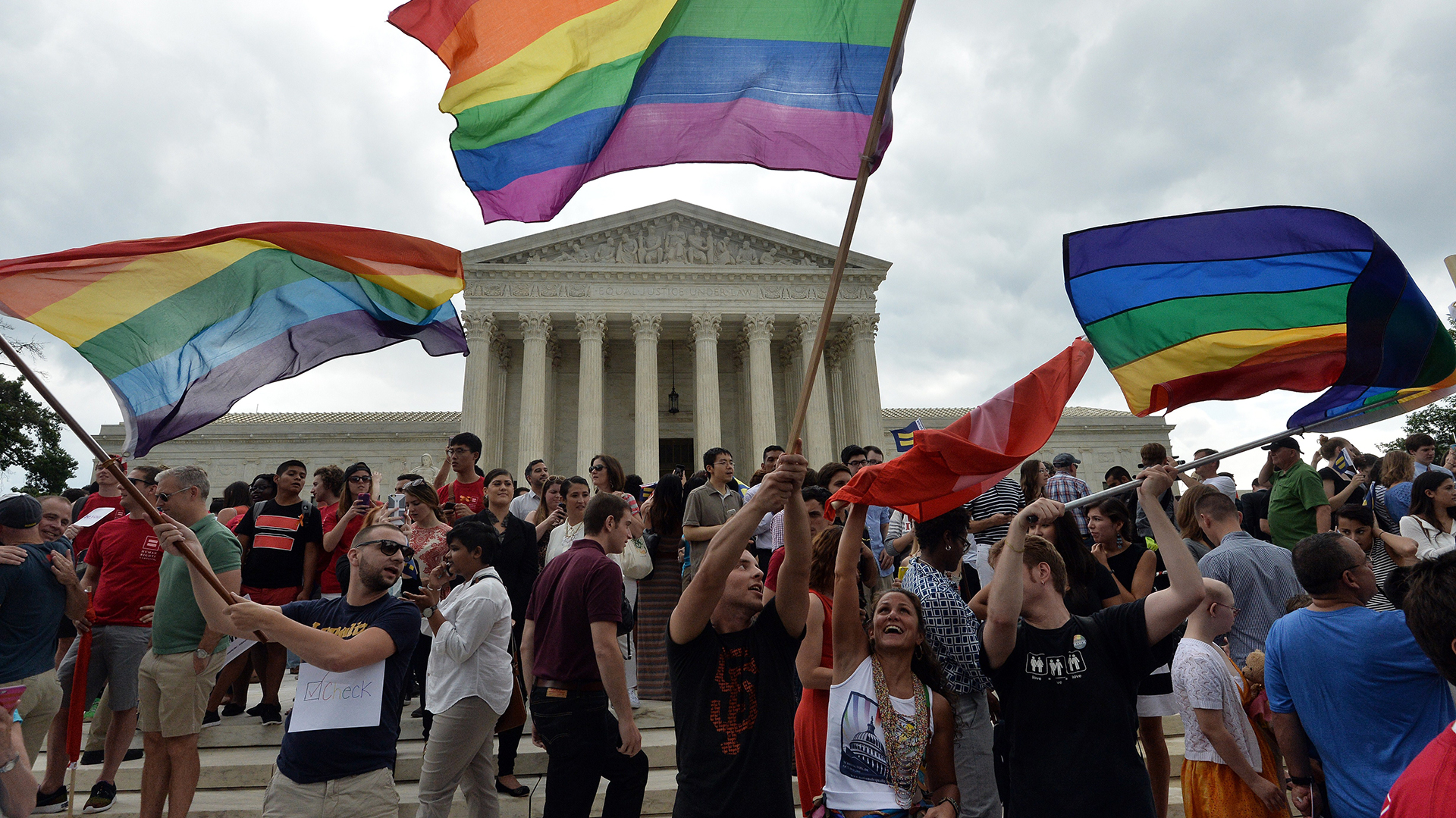 Manifestación de activistas LGBT frente a la Corte Suprema en Washington (AFP/archivo)