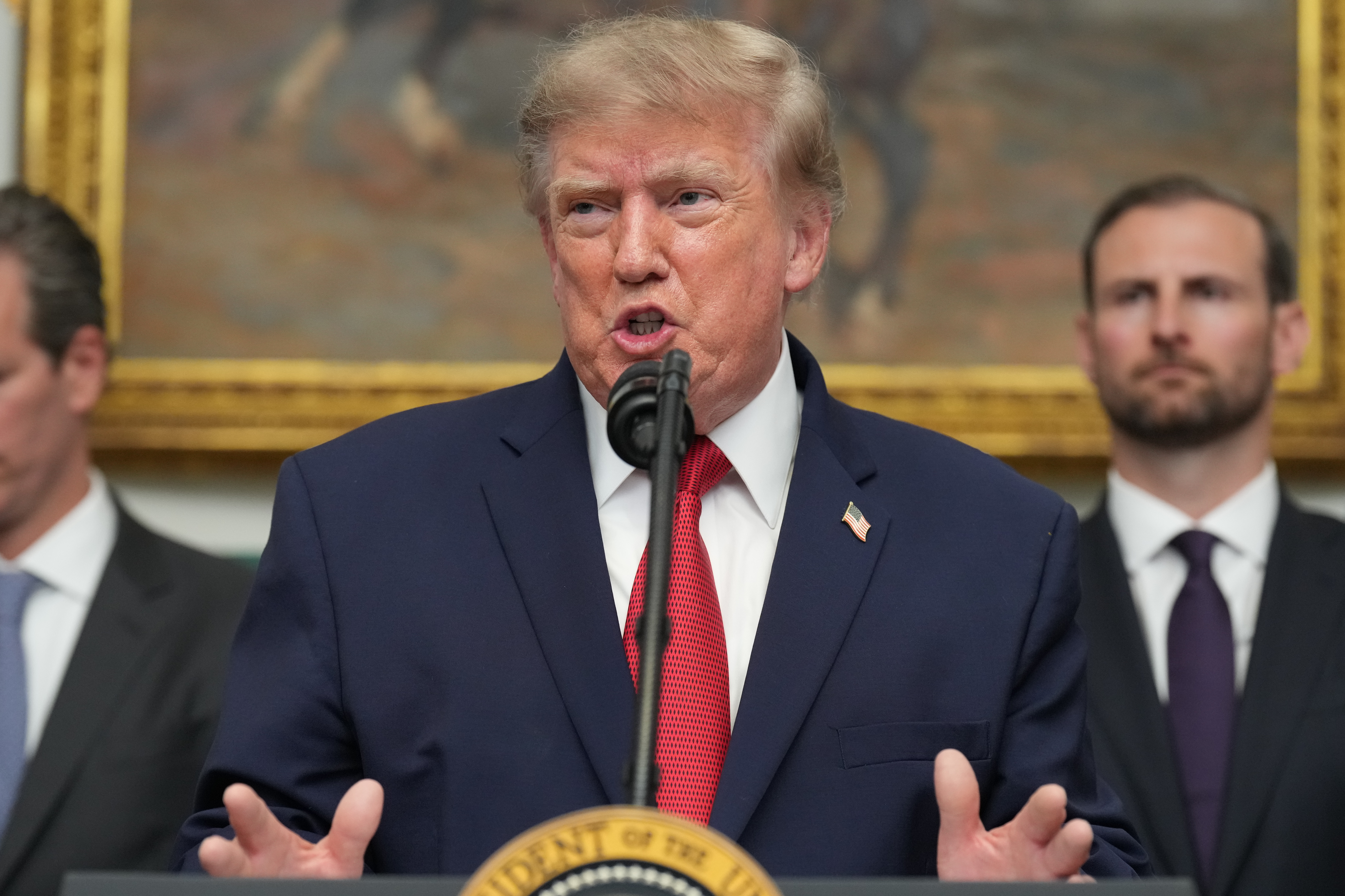 Trump dijo que Irán no les paga a sus militares y que asesina a manifestantes: "Crisis humanitaria de proporciones épicas"