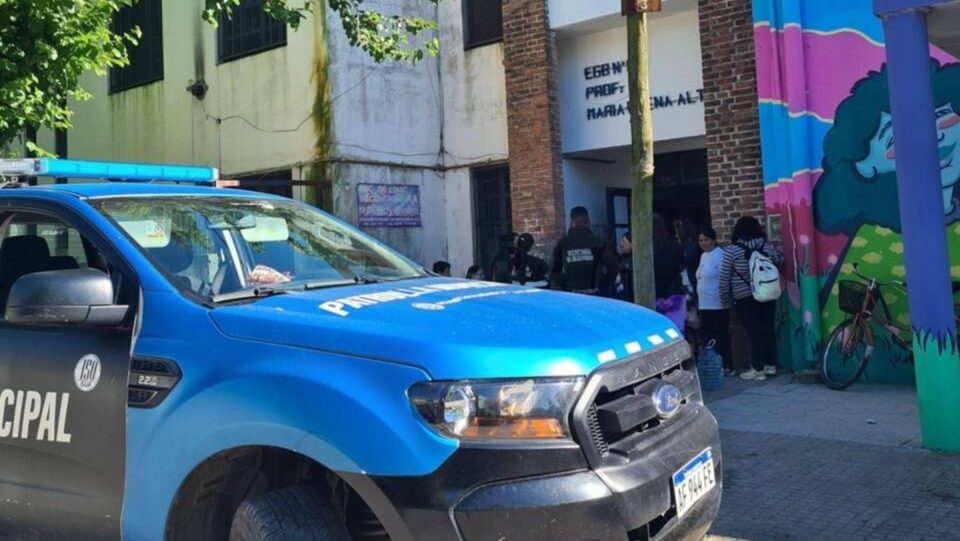 Incendio en un hotel familiar de Caballito: murió un hombre de 30 años y tuvieron que asistir a 5 personas