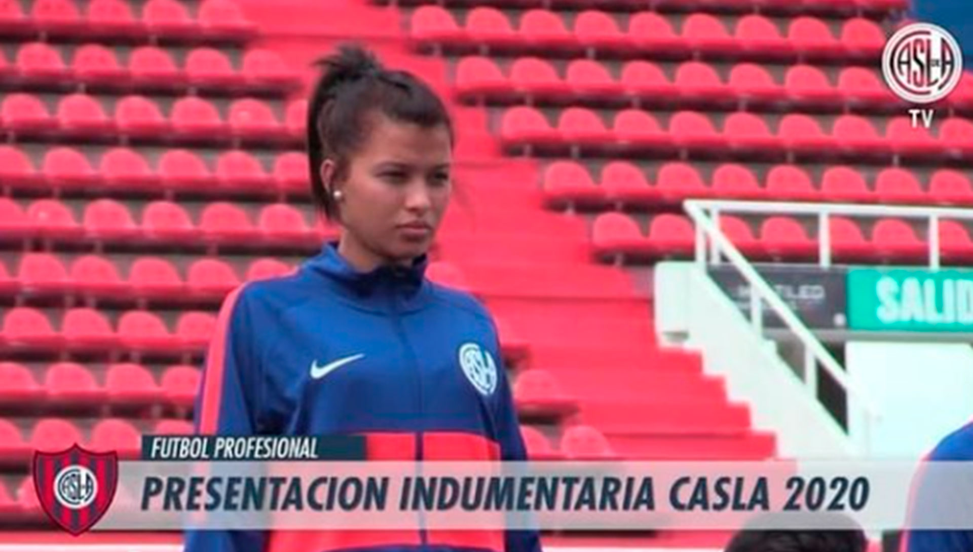 Brisa jugó como defensora en las “Santitas de Boedo”, el equipo de fútbol femenino de San Lorenzo