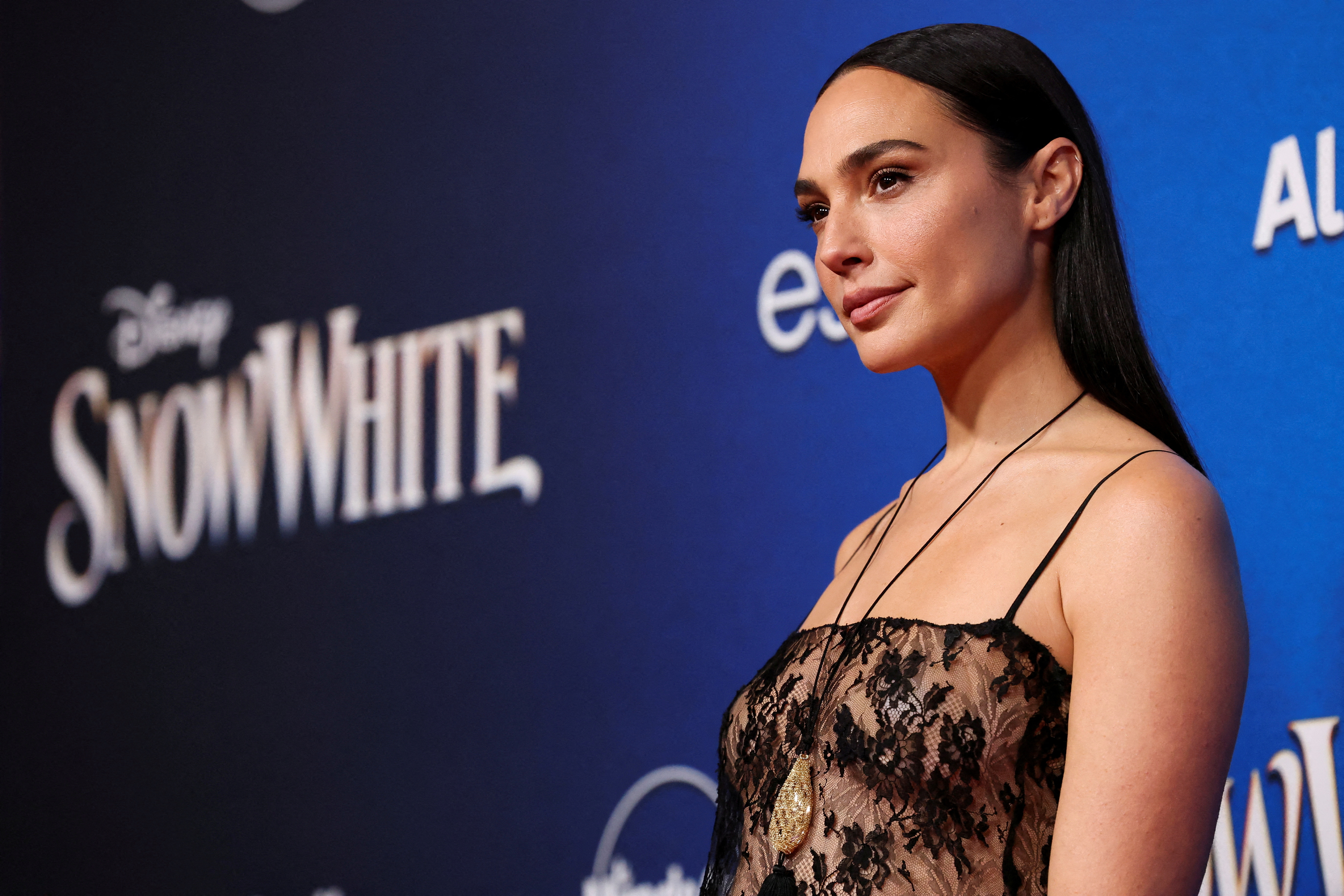 Preocupación en Inglaterra: la violenta escena que vivieron una figura de la Premier League y su familia con un grupo de ladrones en su mansión 