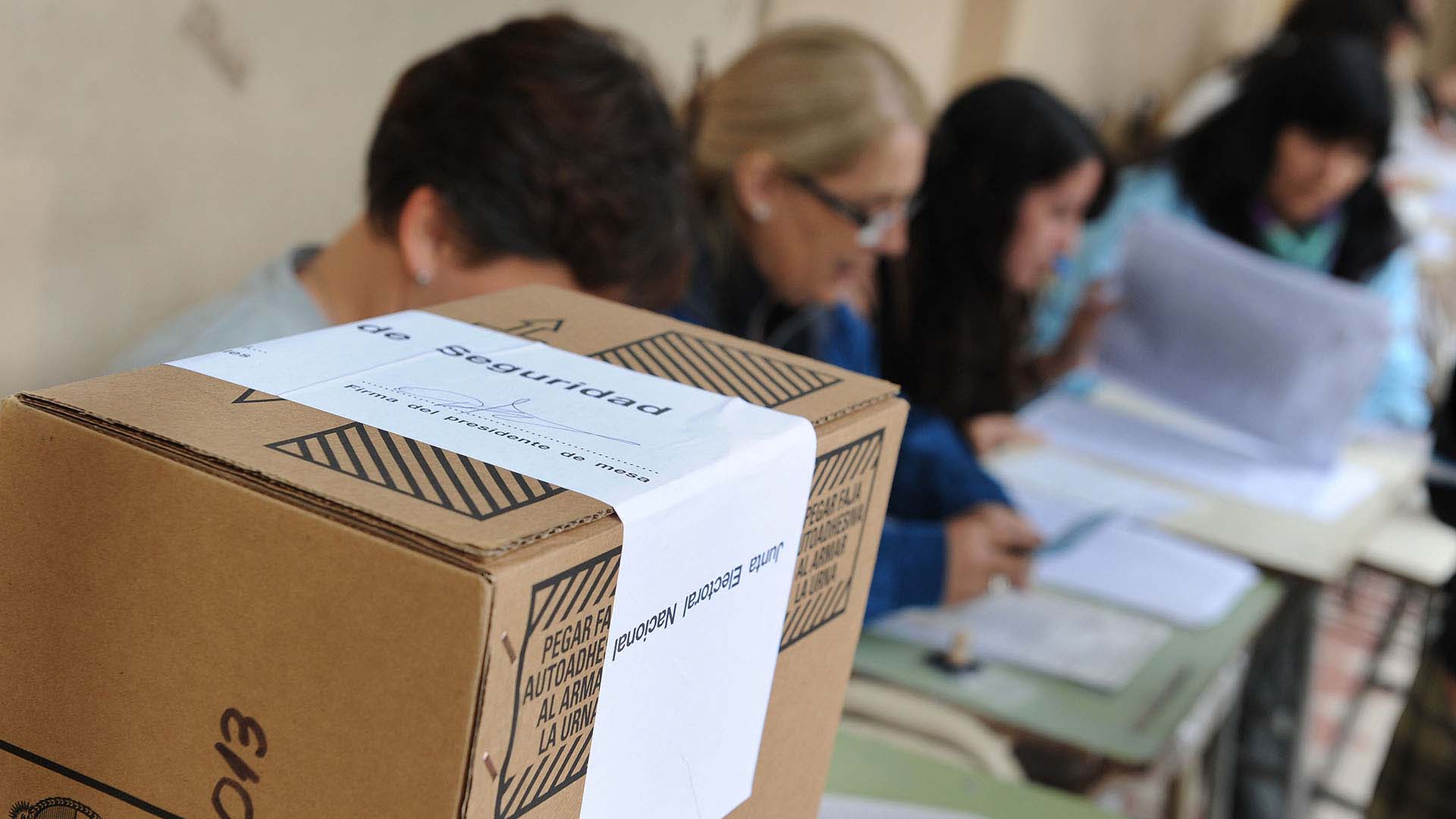 Con la foto actual, una encuesta arrojó una medición de intención de voto de tres tercios, con Horacio Rodríguez Larreta como el principal candidato
