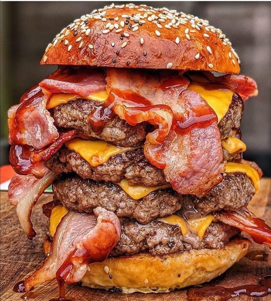 In Bogotá they are looking for the best premium hamburger.