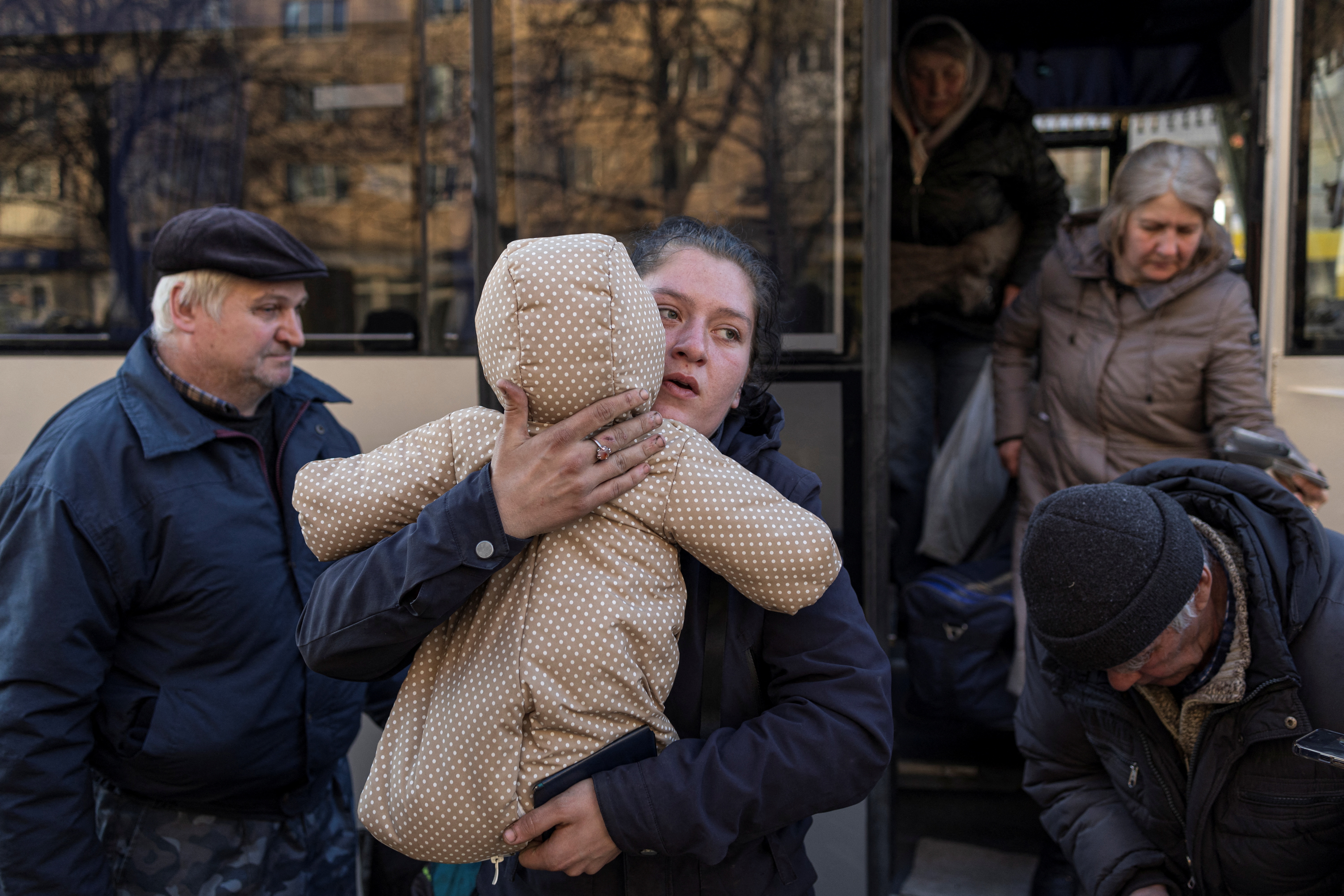 Evacuados arriban a Brovary (Reuters)