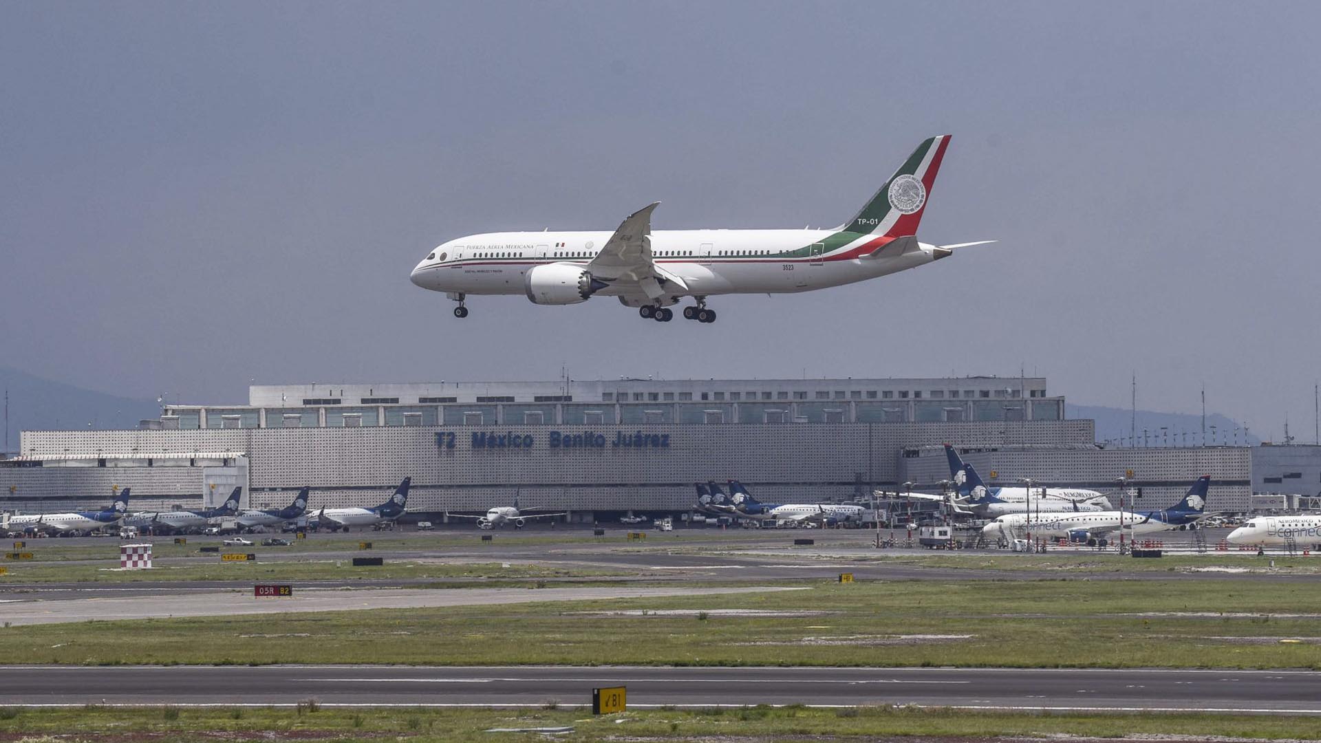 El avión presidencial tuvo destino incierto a más de una hora de su despegue en la capital mexicana. (Foto: Cuartoscuro)