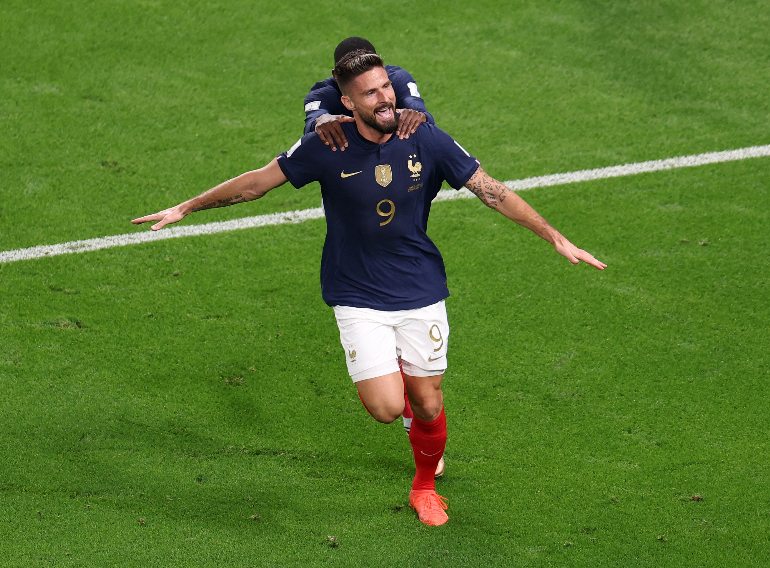 Olivier Giroud marcó el segundo gol de Francia ante Australia. El delantero llegó a los 50 tantos con la camiseta de su seleccionado (REUTERS/Molly Darlington)