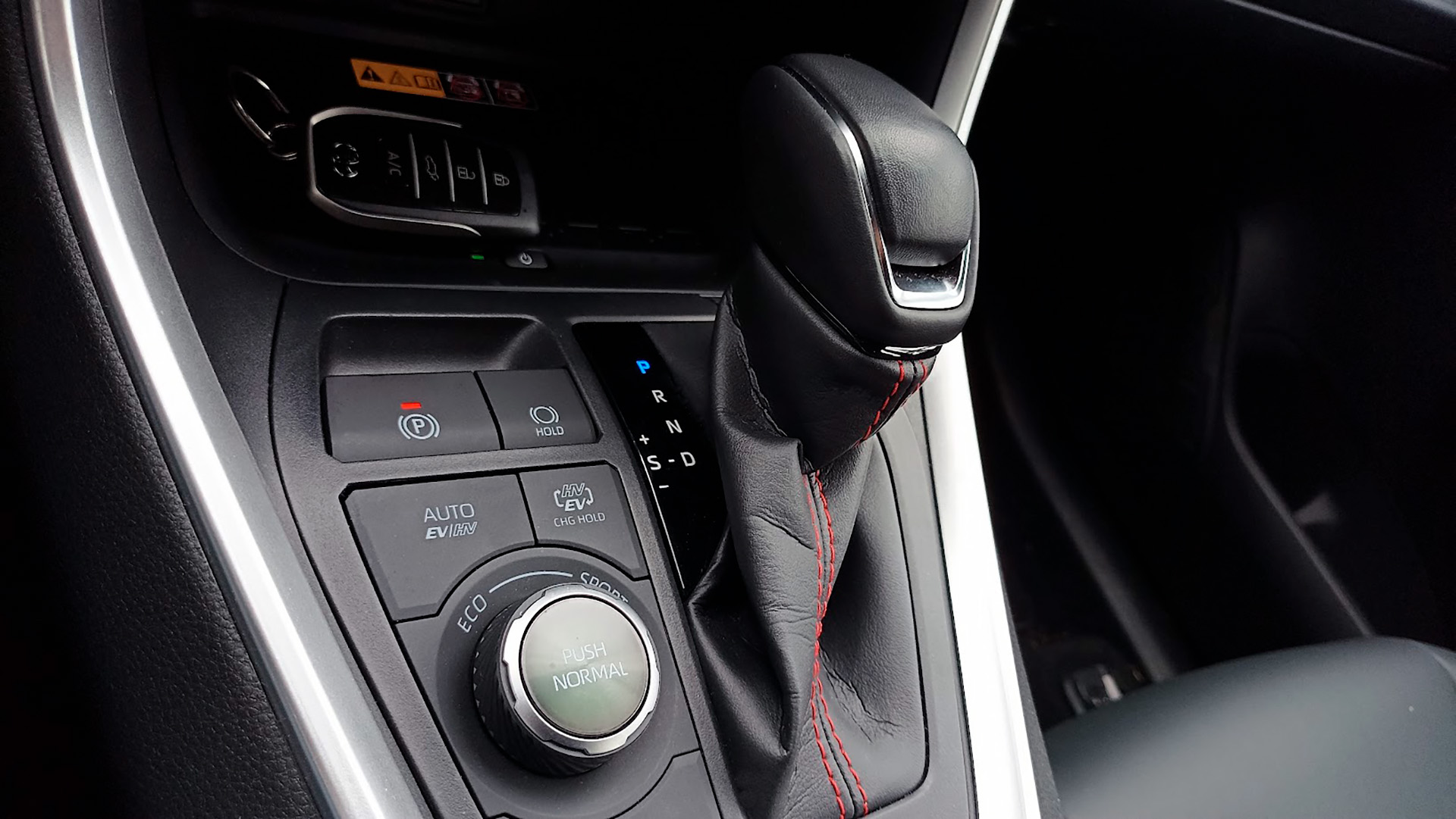 Cuando Gabriela Mistral hizo historia: a 80 años del Premio Nobel de Literatura