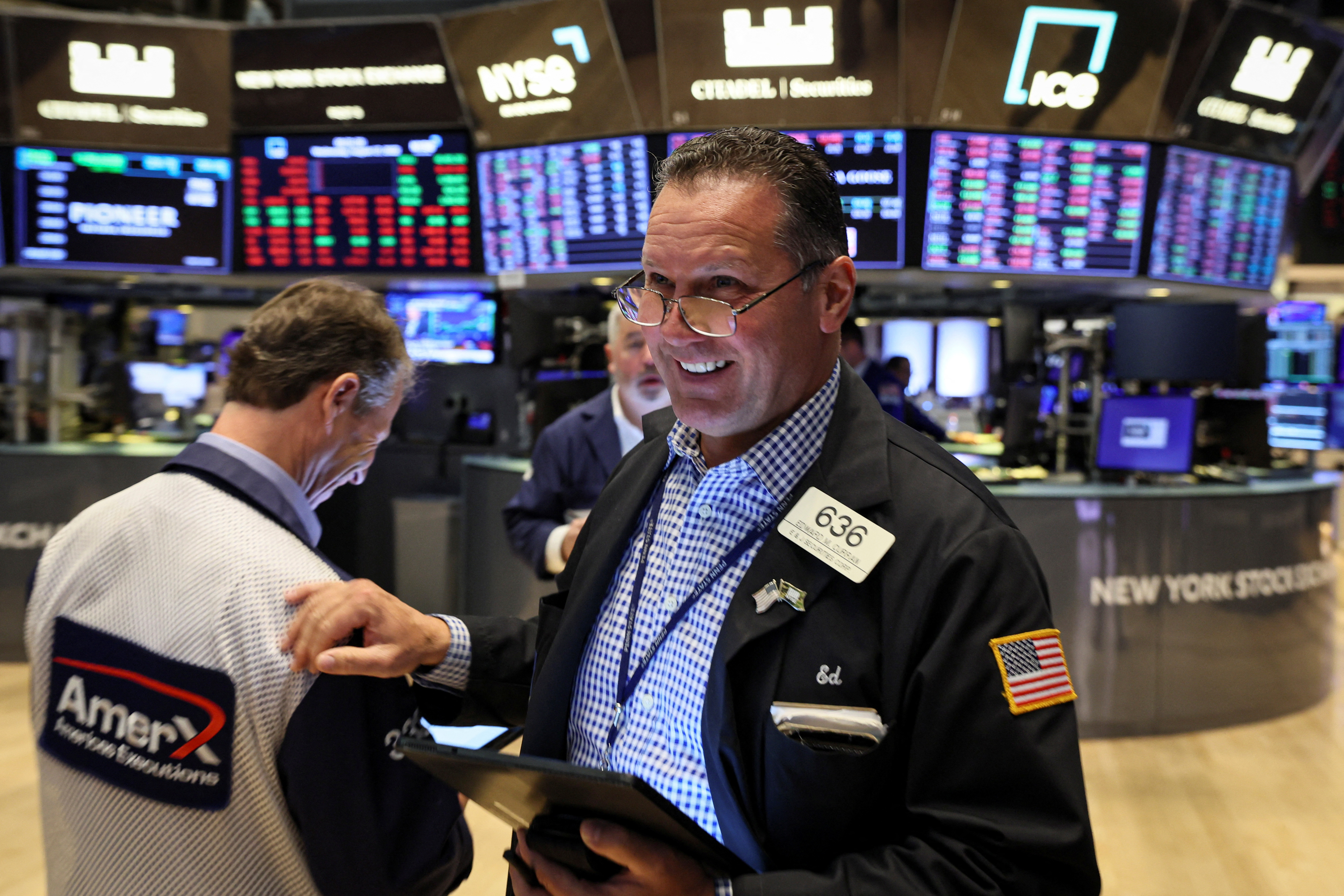 El veranito financiero fue impulsado también por el mejor clima externo, con Wall Street acumulando subas y un regreso de fondos a los mercados emergentes
REUTERS/Brendan McDermid