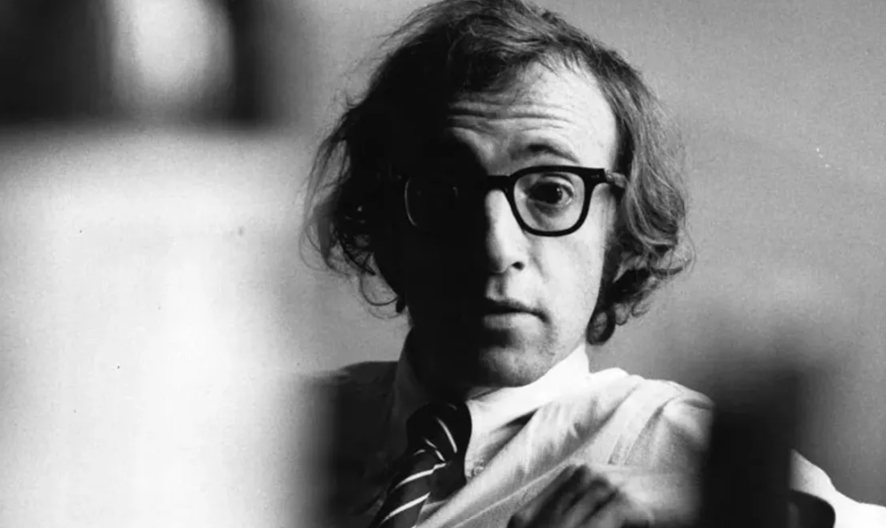 En el mes de su nacimiento, una buena oportunidad para revisitar los relatos de Woody Allen : “Cómo acabar de una vez por todas con la cultura”