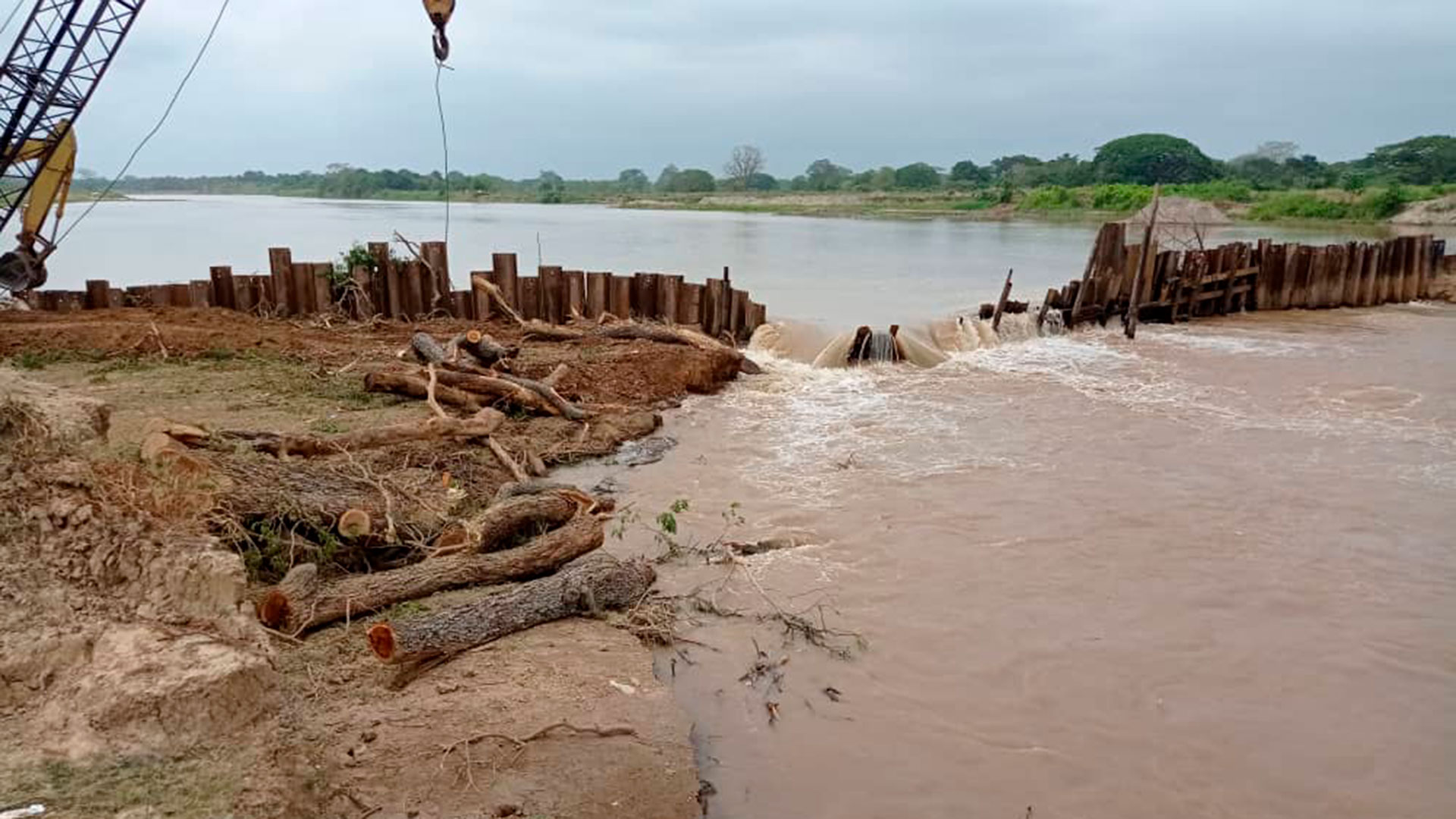 Siete escuelas cerradas, fincas inundadas, familias en refugios y más lluvias: la tragedia de los productores en Catatumbo