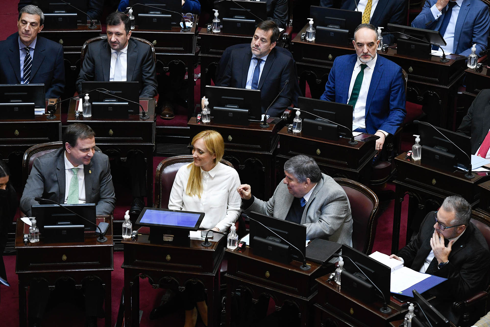 Con la presencia de CFK, el Senado comenzó el debate para convertir en ley los cambios en el Monotributo
