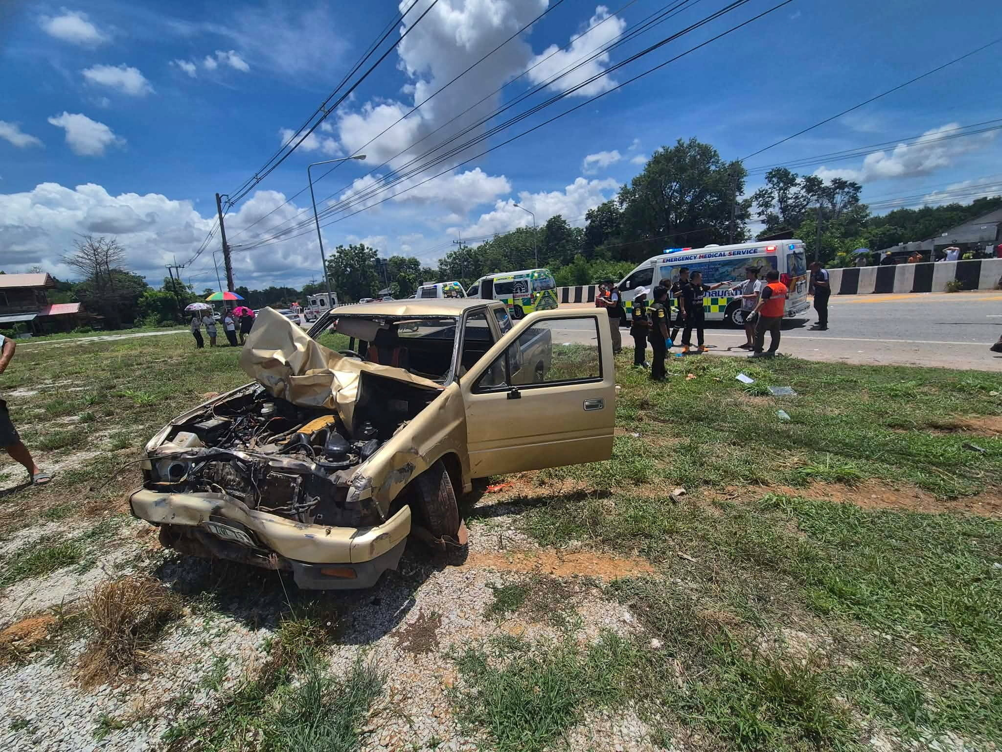 Un ni&ntilde;o de 11 a&ntilde;os al volante de una camioneta atropell&oacute; a varios monjes en Tailandia: mat&oacute; a al menos nueve