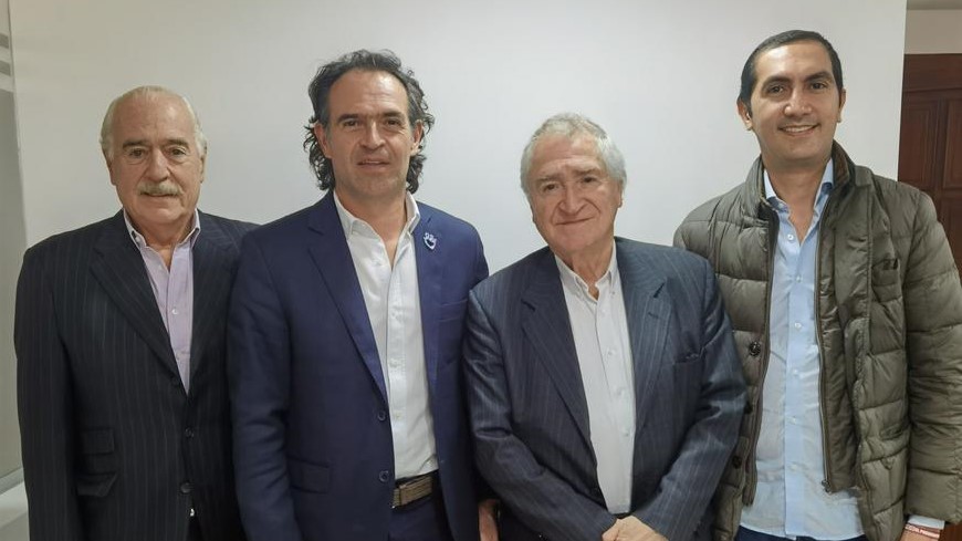 El candidato del Equipo por Colombia recibió el respaldo del expresidente conservador.