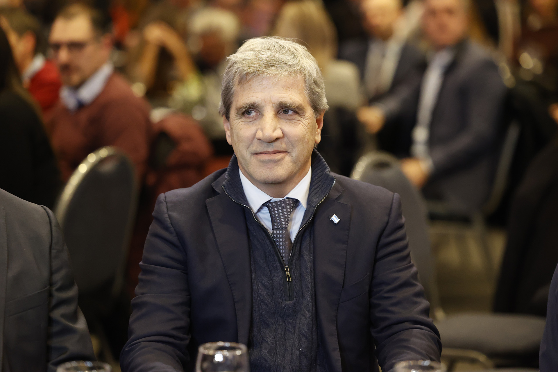 El Gobierno consigui&oacute; otros USD 50 millones para pagar la deuda y renov&oacute; el 100% de los vencimientos en pesos