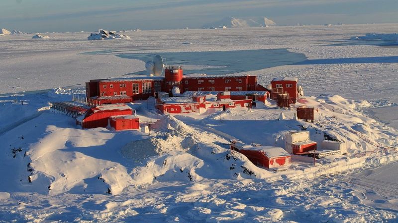 Foto de archivo ilustrativa de la base de Chile Bernardo O'Higgins en la Antártida (REUTERS)