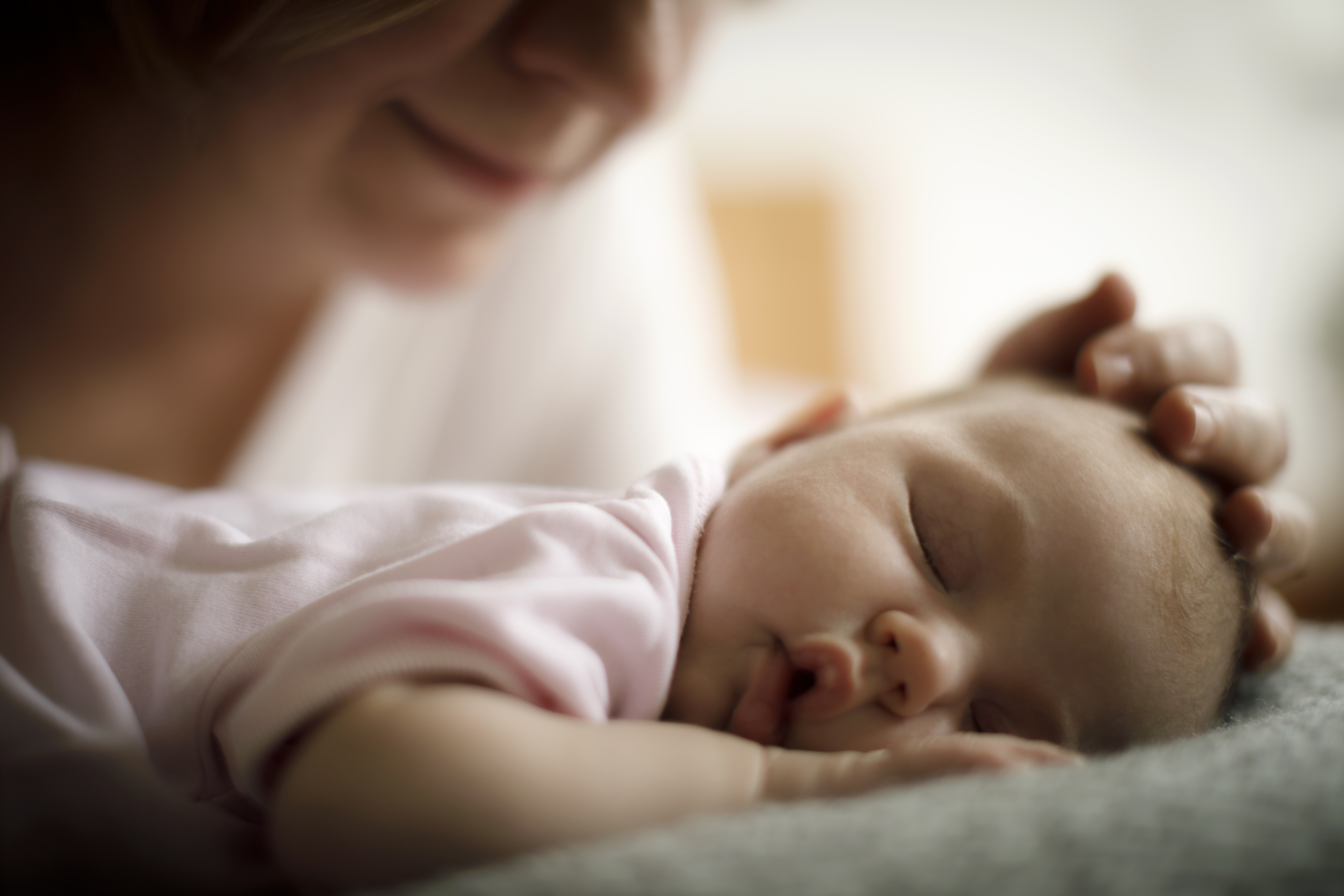 La regurgitación, los cólicos y la constipación suelen presentarse en algún momento del primer año de vida del bebé, individualmente o en conjunto, en uno de cada dos niños (Getty)