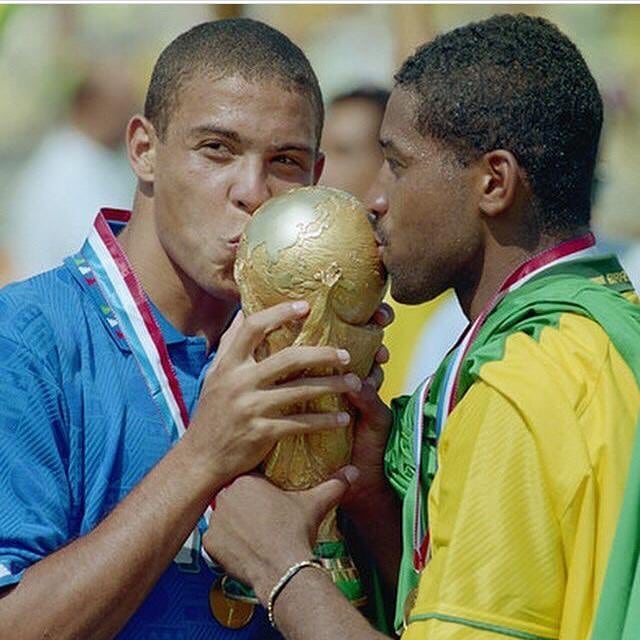 Una frase del canciller iraní siembra más dudas sobre el paradero del Ayatollah Ali Khamenei