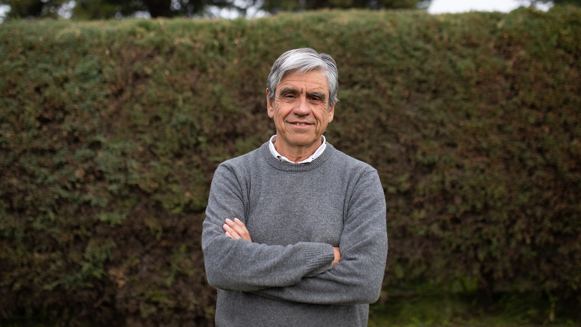 El ganador del Premio Fundación Bunge y Born 2021 es Diego de Mendoza, bioquímico y doctor en Bioquímica, por la Universidad Nacional de Tucumán (UNT), con posdoctorado en la University of Illinois (Estados Unidos)