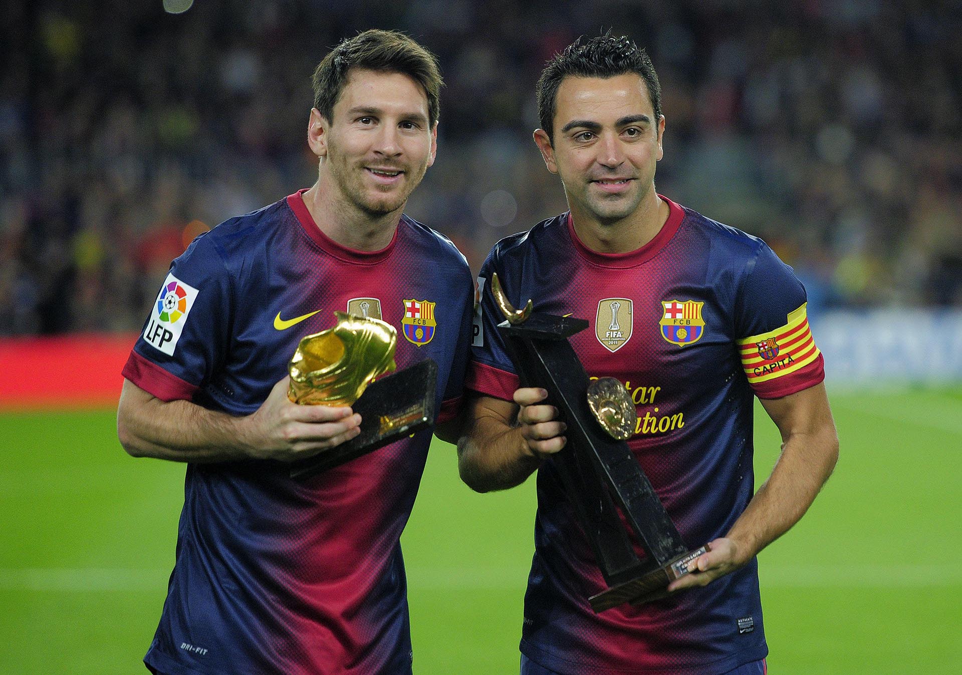 Messi y Xavi en la época dorada del Barcelona: juntos lo ganaron todo (AFP PHOTO / JOSEP LAGO)