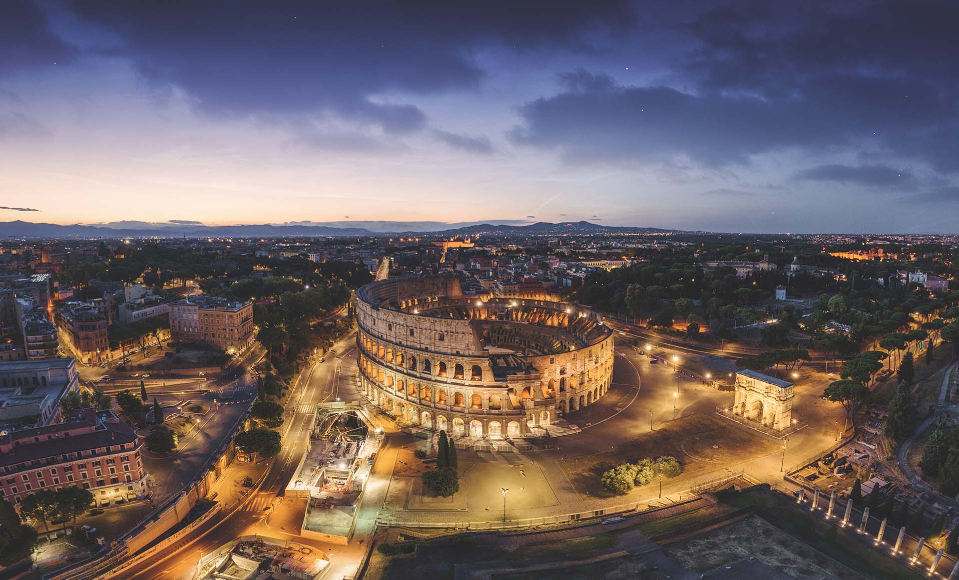 Roma, la capital de Italia, es una extensa ciudad cosmopolita que tiene a la vista casi 3.000 años de arte, arquitectura y cultura de influencia mundial (Getty Images)