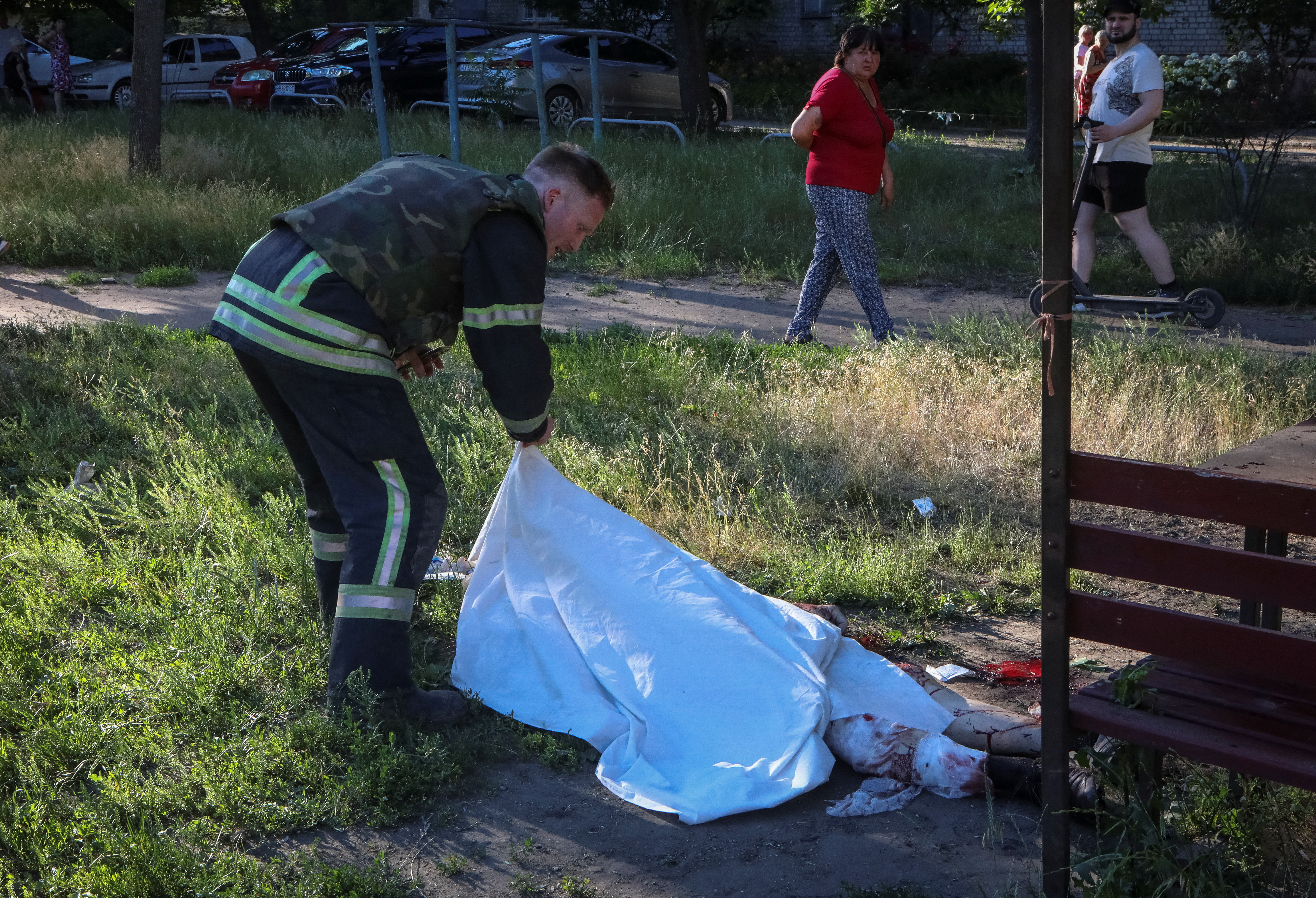Al menos 15 muertos y más de 50 heridos en el este de Ucrania por ataques rusos