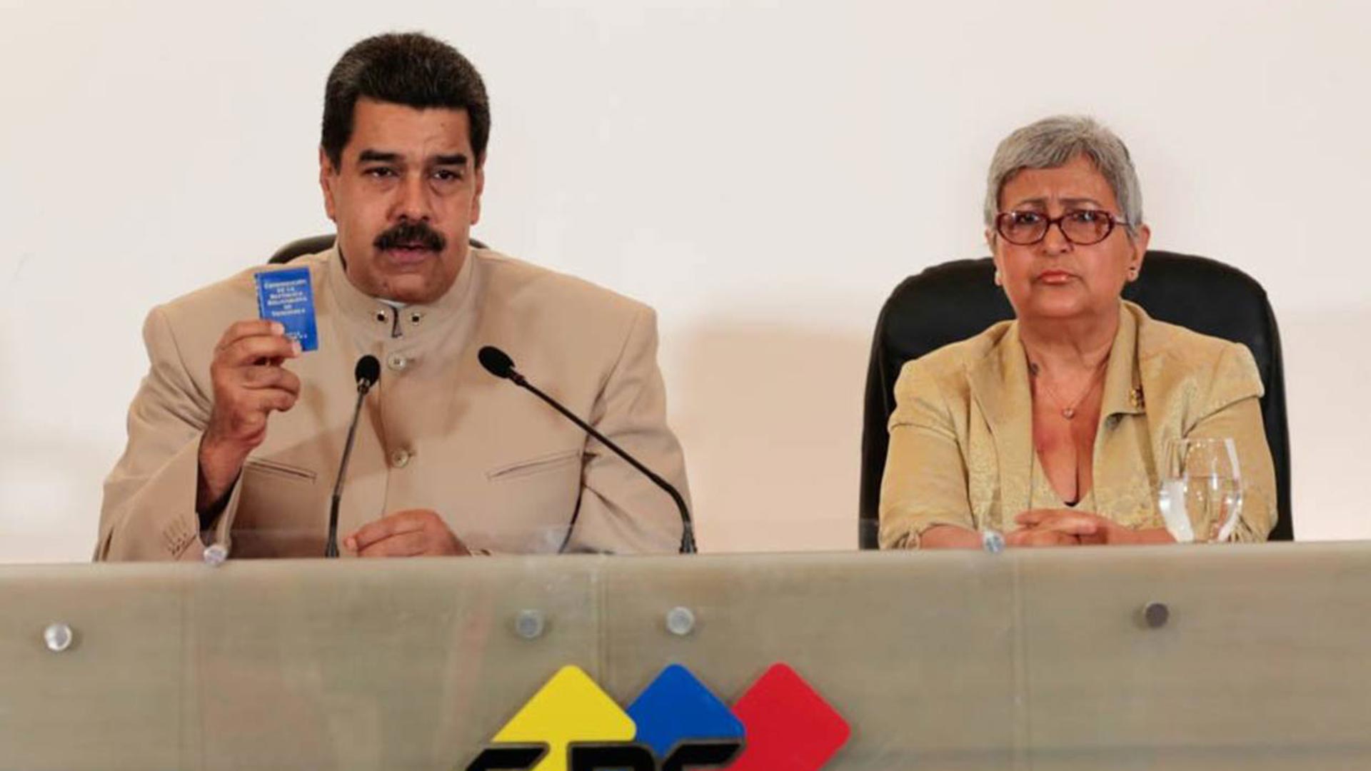 Tibisay Lucena gestionó el CNE al servicio de la dictadura de Nicolás Maduro