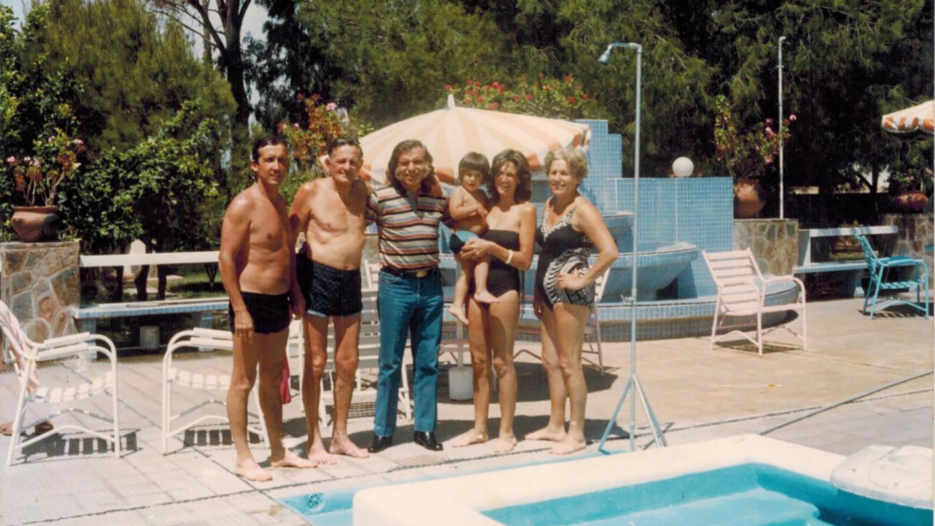 Rafael, Cholito, Menem, Liliana y Elba en La Rioja, 1985
