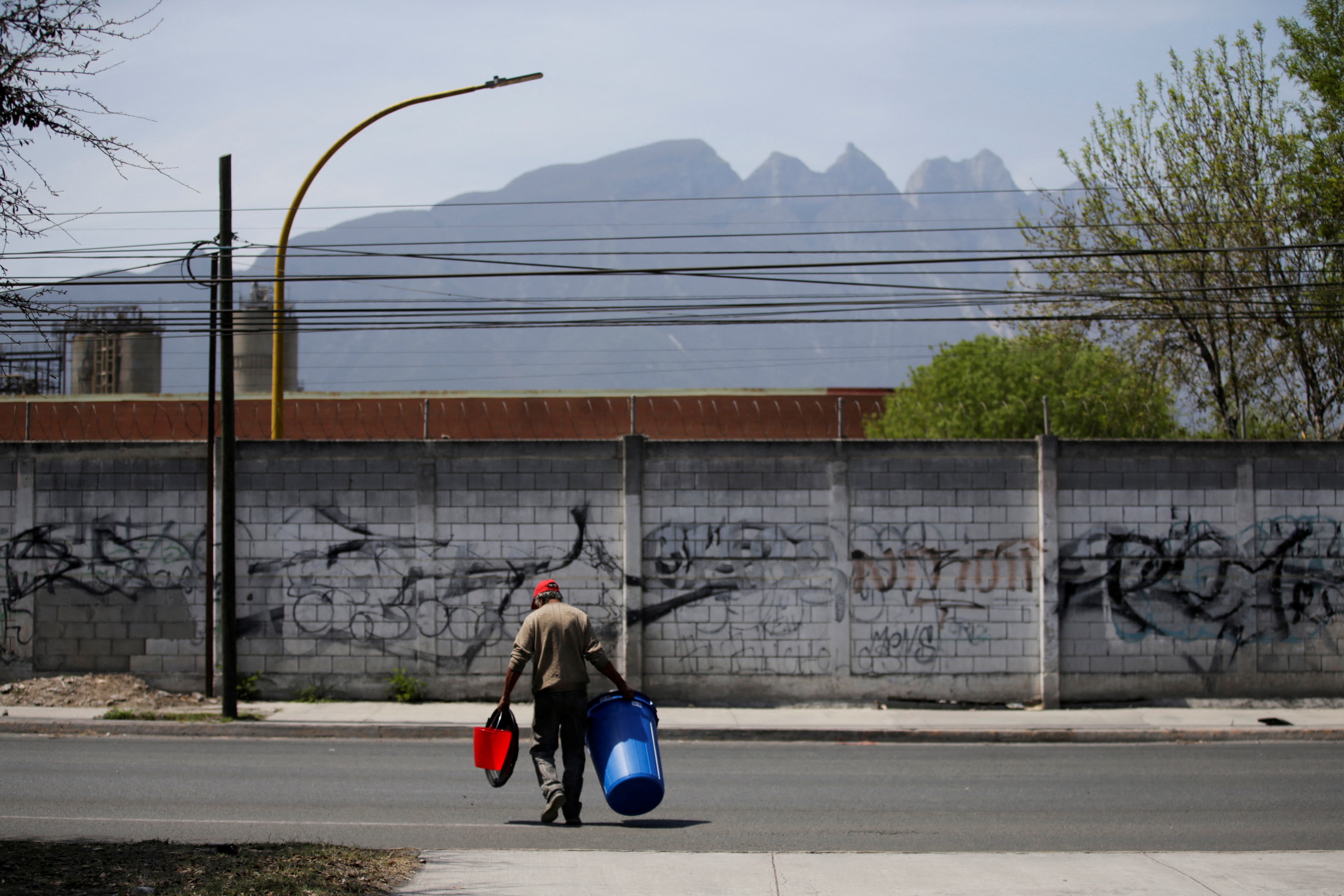 La sequía en Nuevo León calienta los ánimos en el Legislativo (Foto: REUTERS/Daniel Becerril)