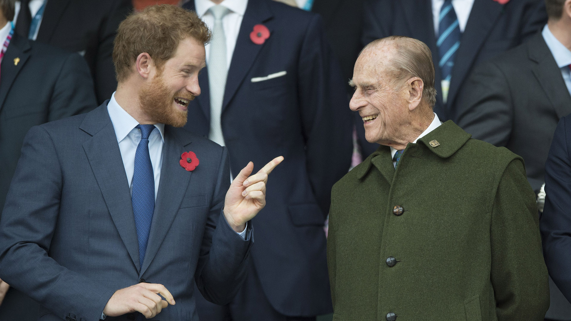 La introducción cuenta el diálogo entre Harry, William y Charles tras el entierro del príncipe Felipe, duque de Edimburgo. (Tim Rooke/Shutterstock)