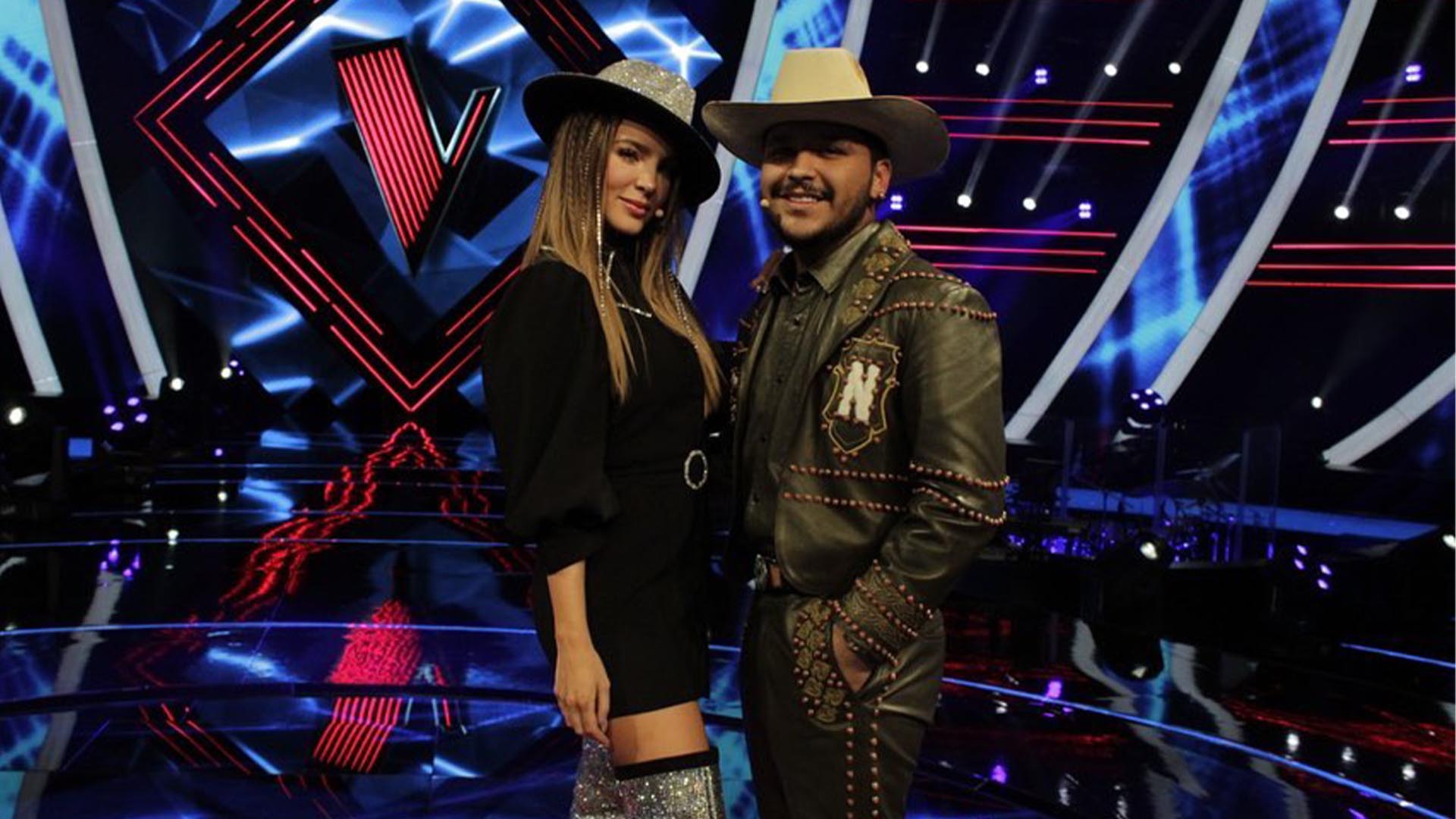 La pareja funge como coaches de la edición 2020 del programa La Voz México (Foto: Instagram@ lavoztvazteca)