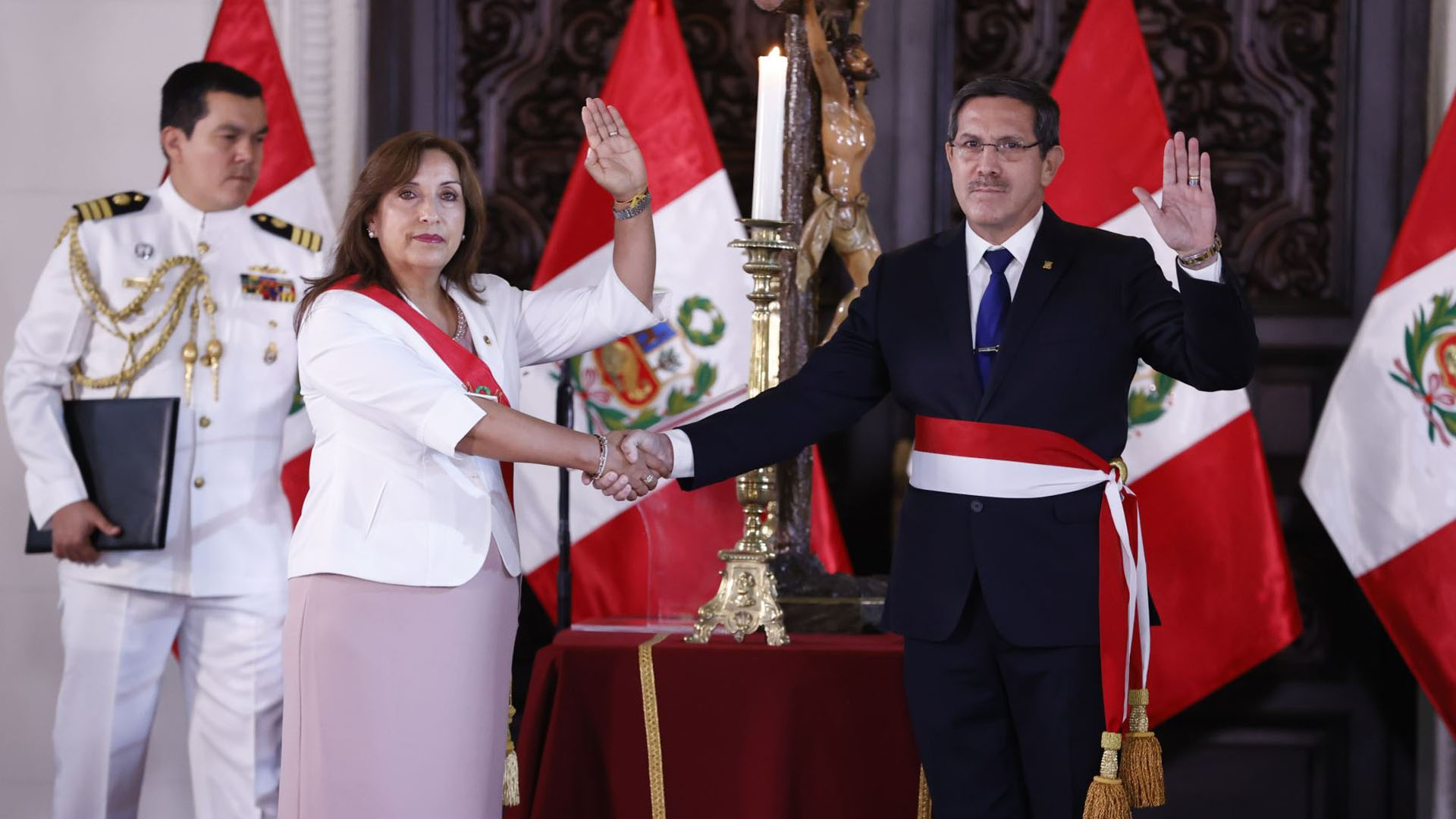 Jorge Chávez Cresta jura como nuevo ministro del Defensa. (Andina)