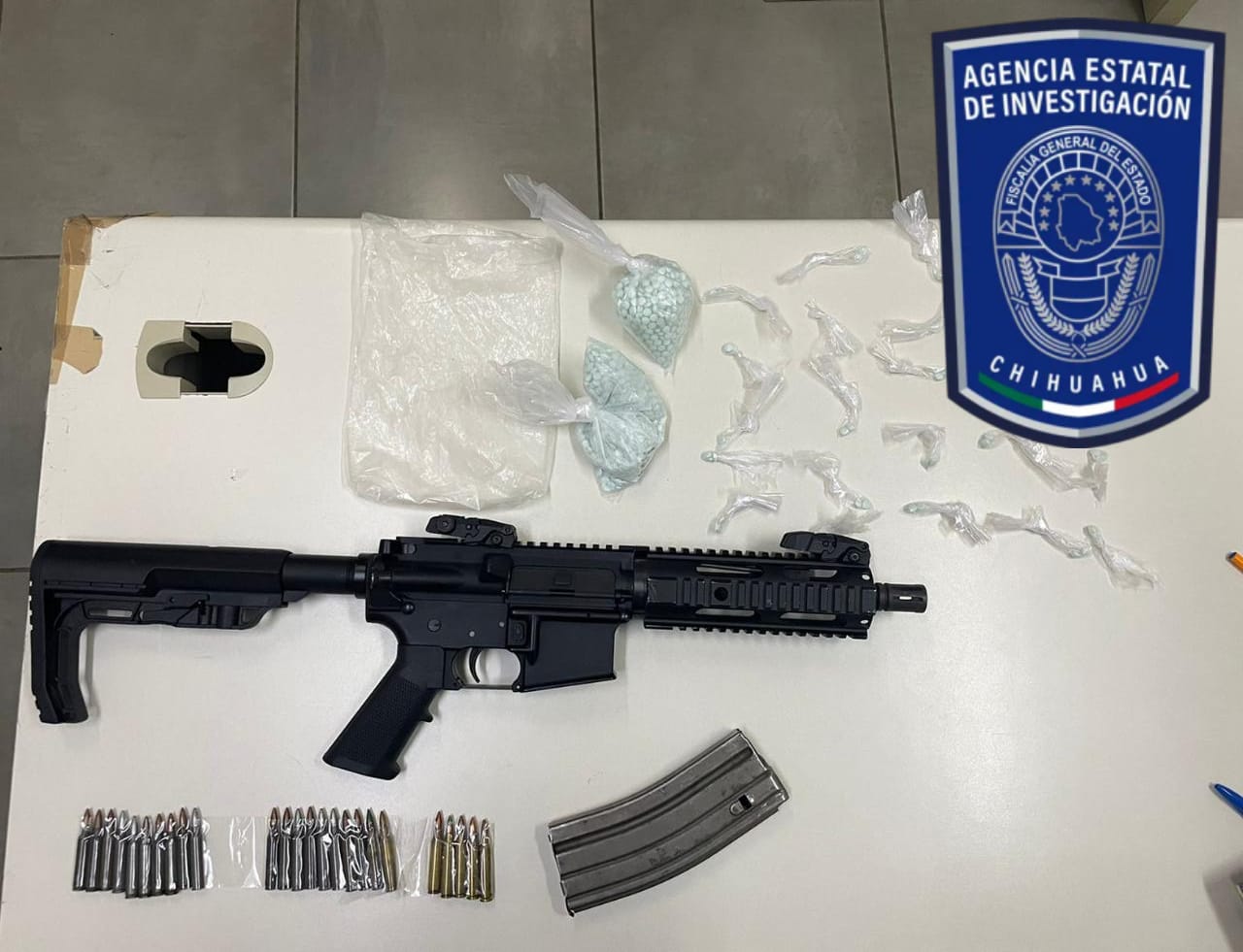 The Shakira carried doses of fentanyl and a rifle (Photo: Chihuahua Prosecutor's Office)