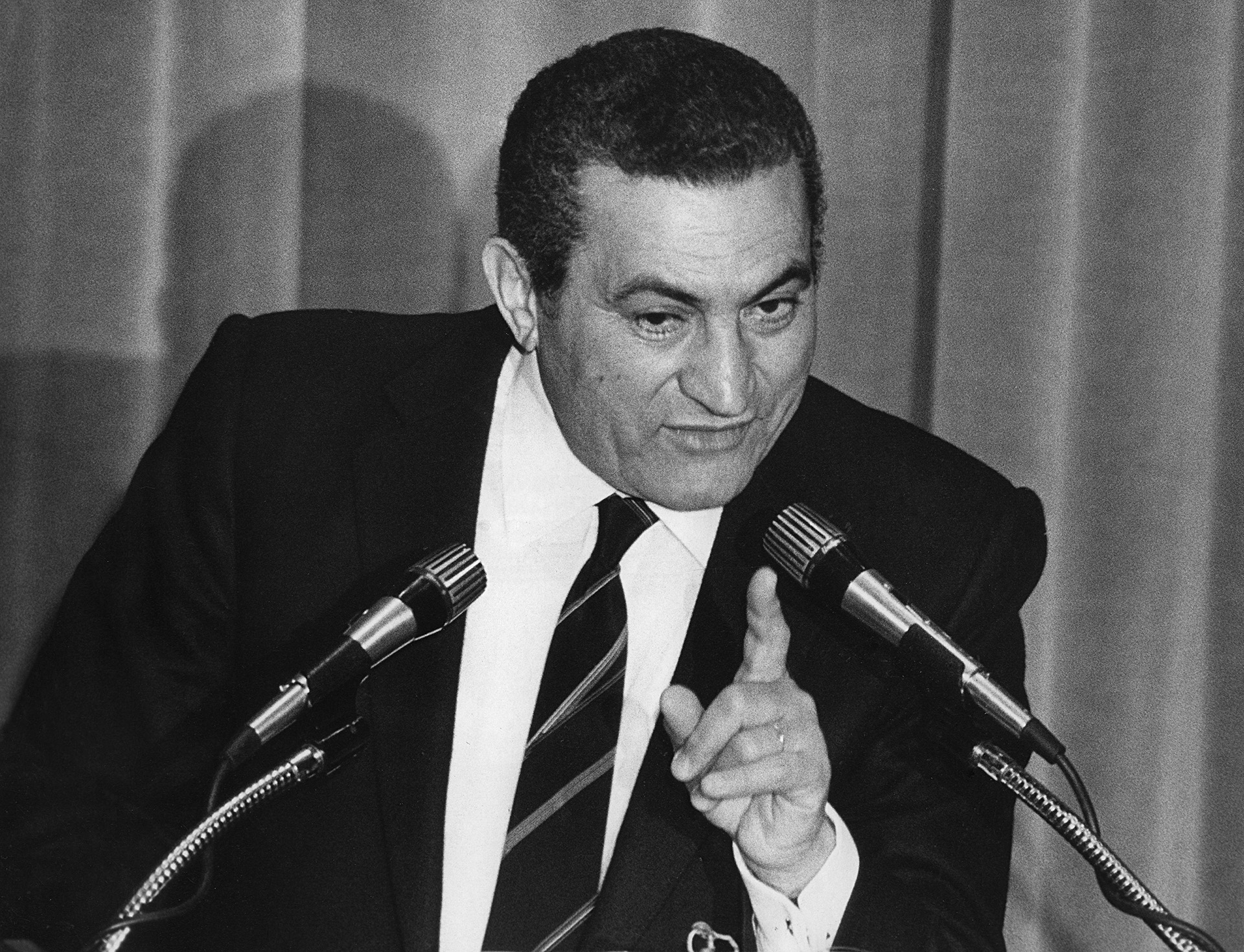 Hosni Mubarak da un discurso en Nueva York en 1983 (Keystone/Zuma/Shutterstock)