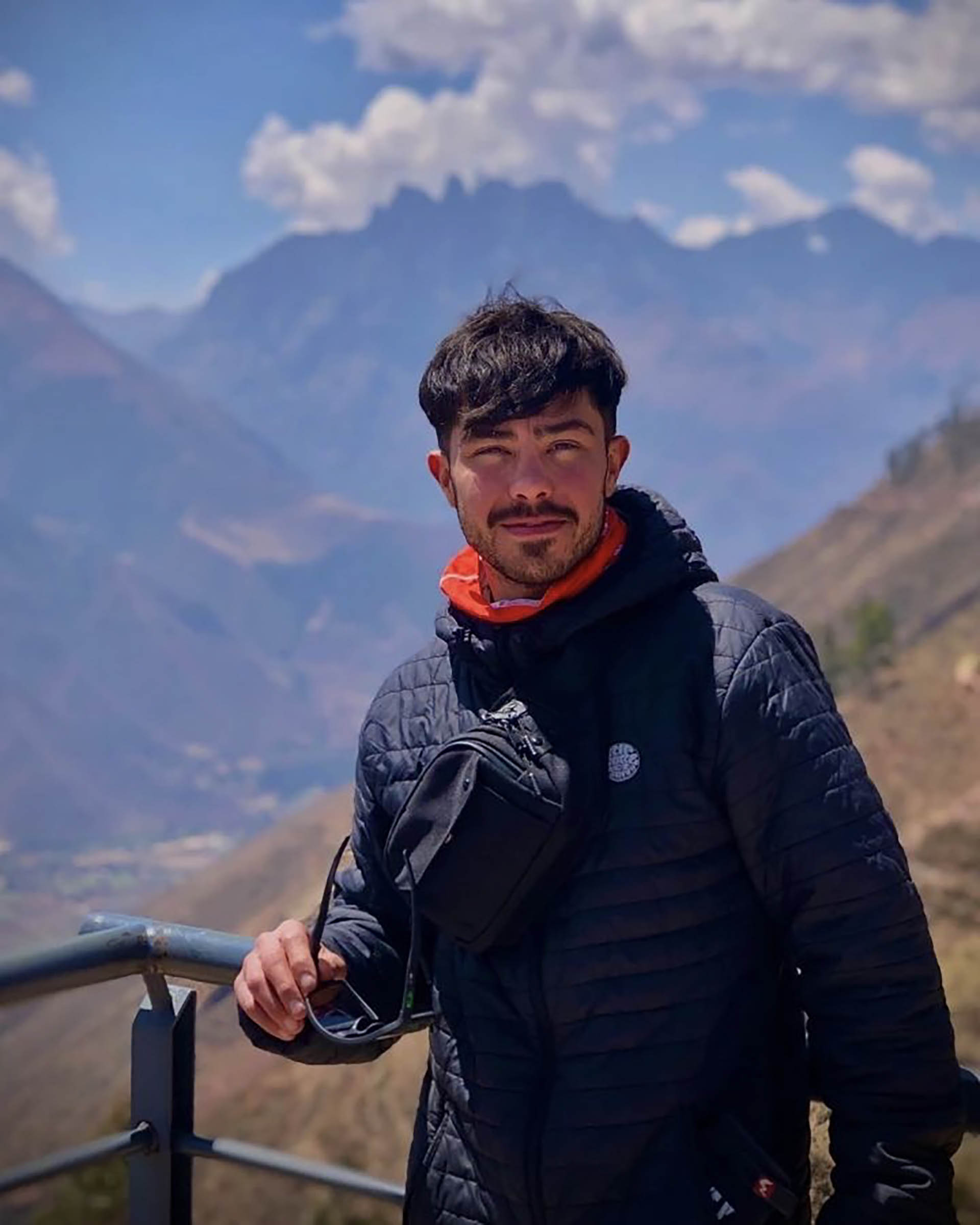 Rodrigo Salguero se fue a vivir a Perú en 2022, y al momento de su desaparición se encontraba en ascenso hasta la ciudad de Quito, en Ecuador. (@rodri.salguero)