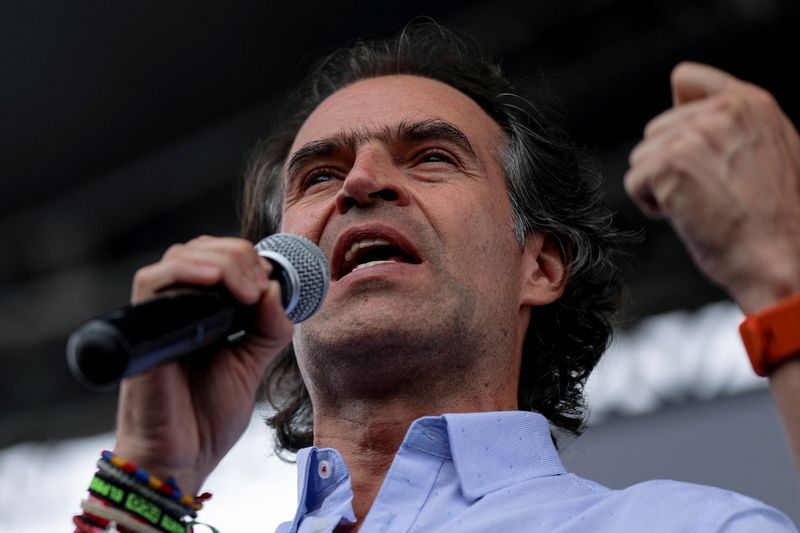 Federico Gutiérrez, contra Petro: “El único que realmente suspendería elecciones, pero en 4 años, sería el otro candidato”