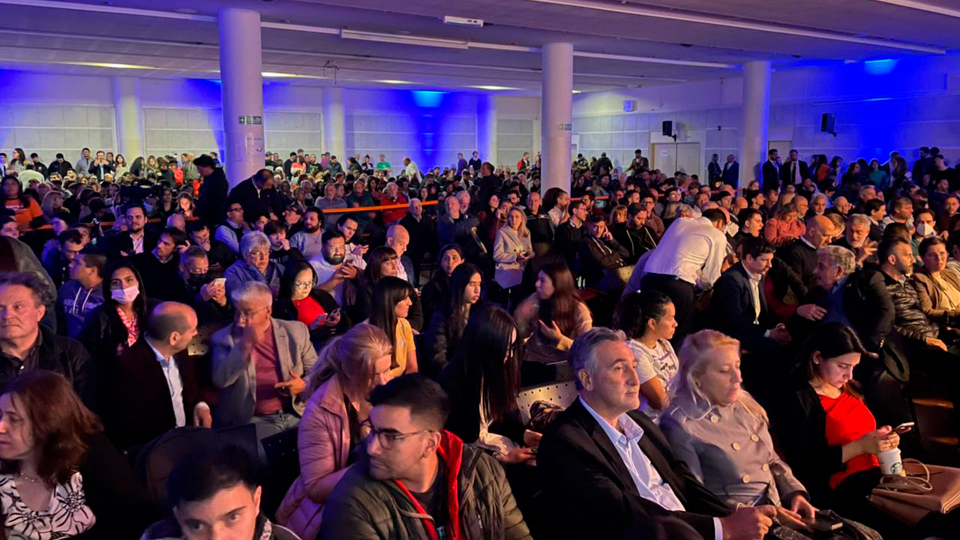 El encuentro se hizo en el Aula Magna de la Facultad de Ciencias Económicas de la Universidad de Buenos Aires