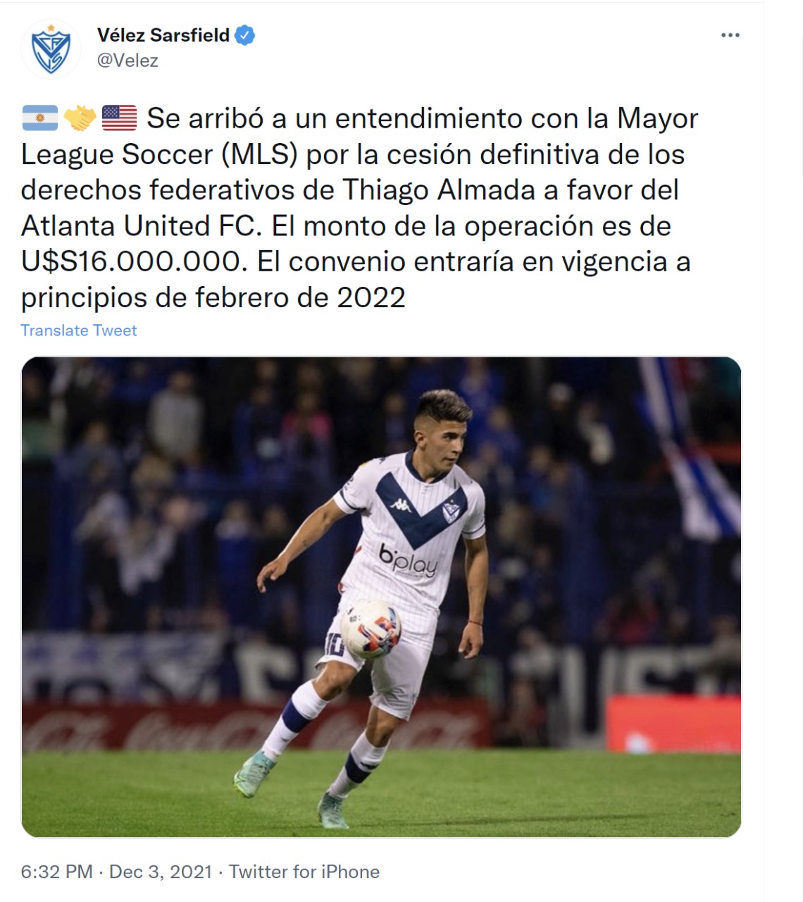 Vélez confirmó la transferencia de Almada